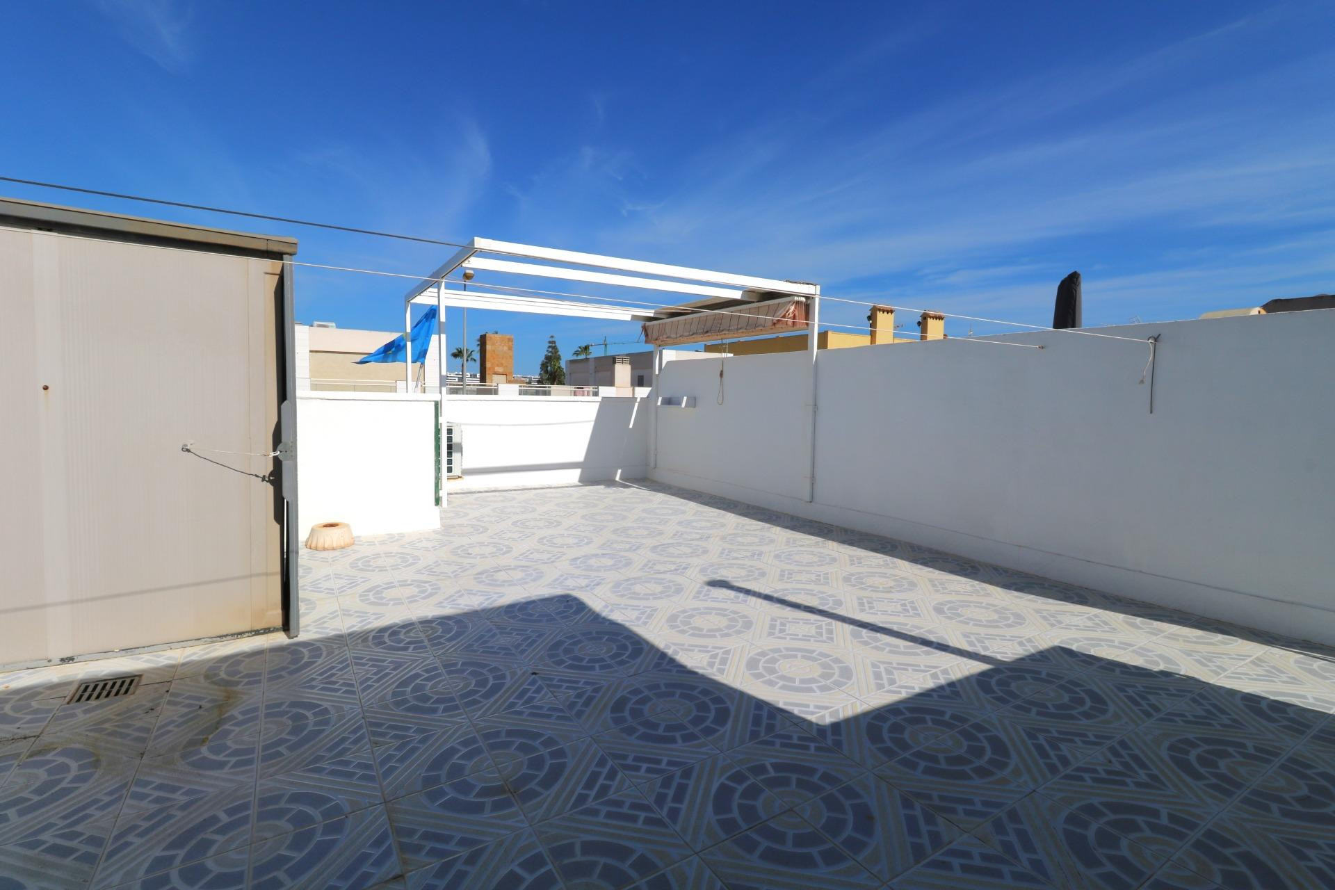 Resale - Bungalow -
Torrevieja - El Limonar