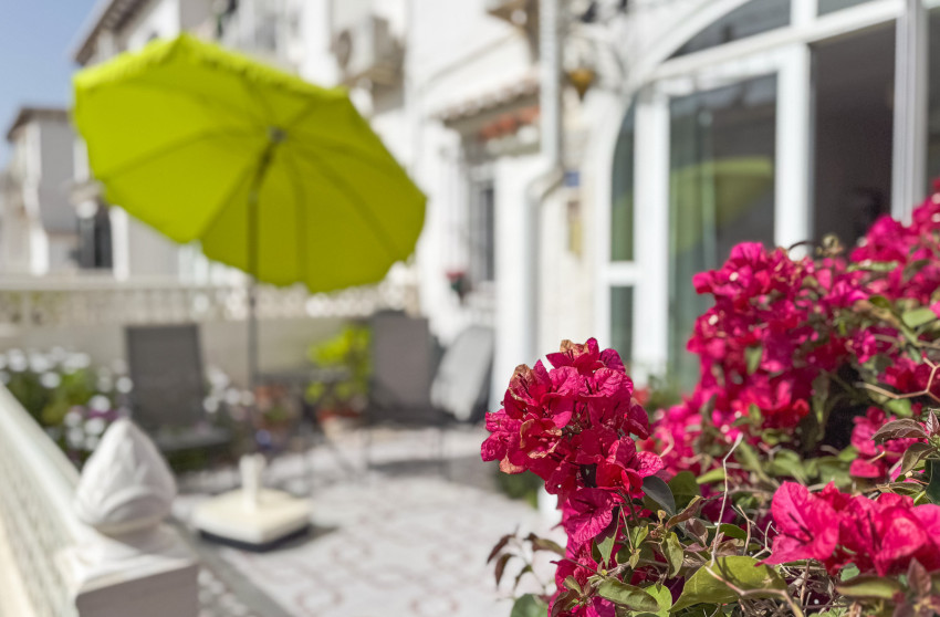 Resale - Bungalow -
Torrevieja - Lago Jardin