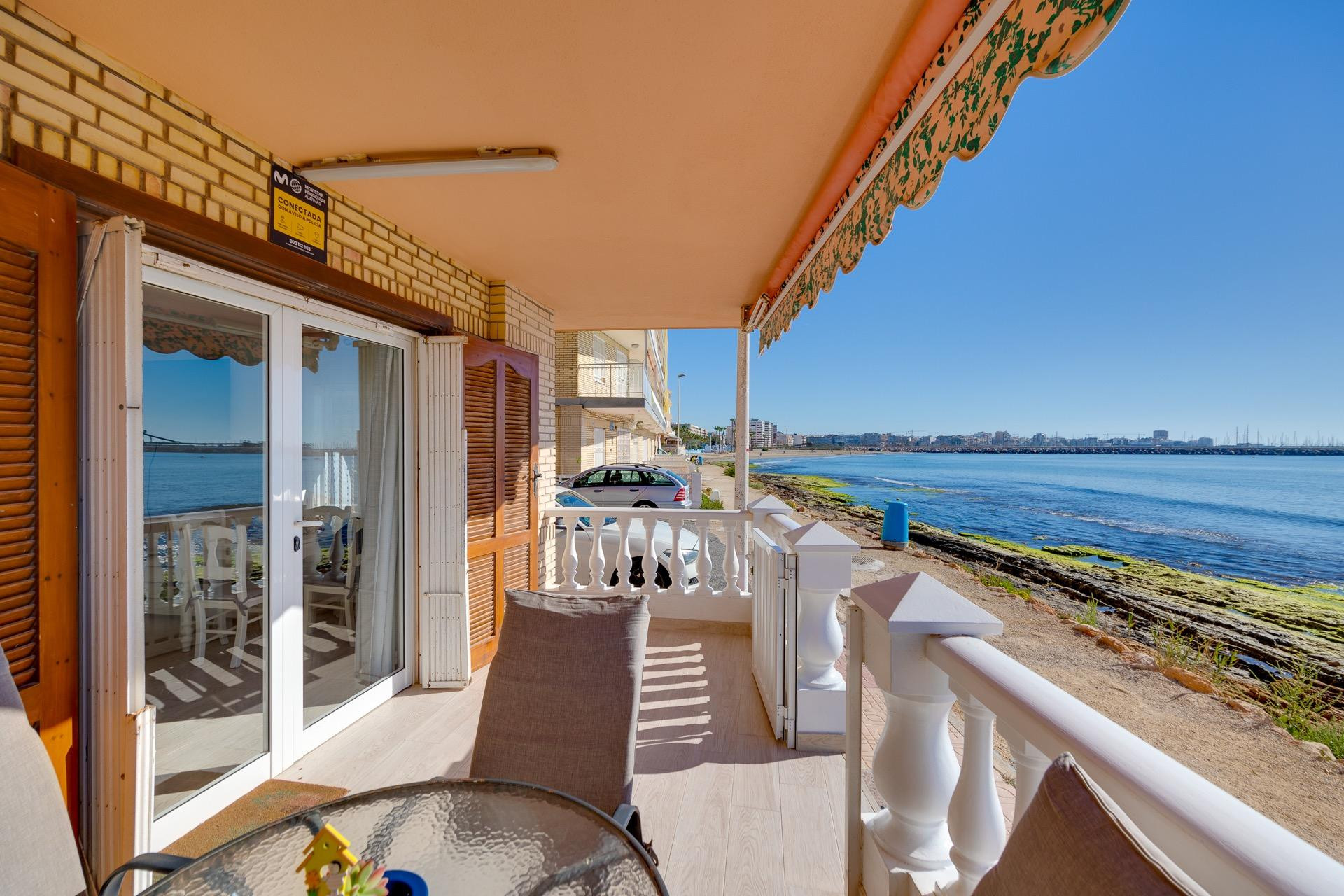 Resale - Bungalow -
Torrevieja - Playa de los Naufragos