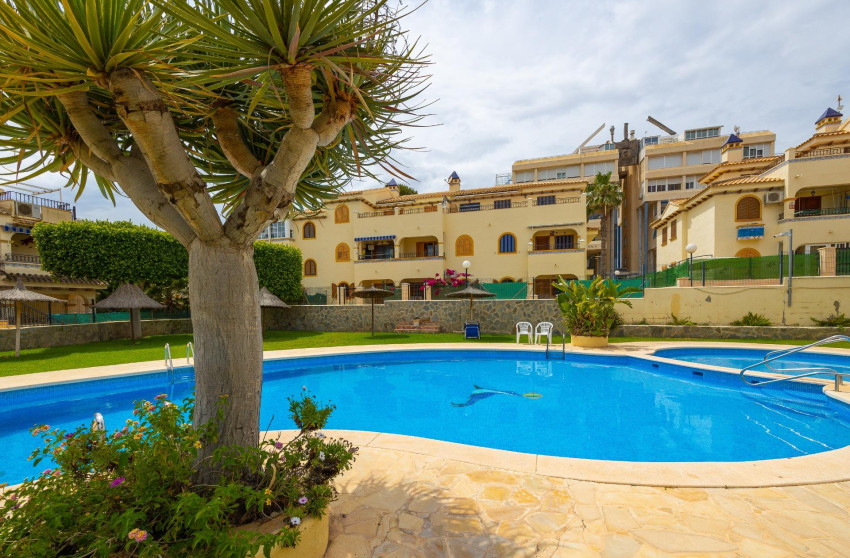 Resale - Bungalow -
Torrevieja - Torre La Mata