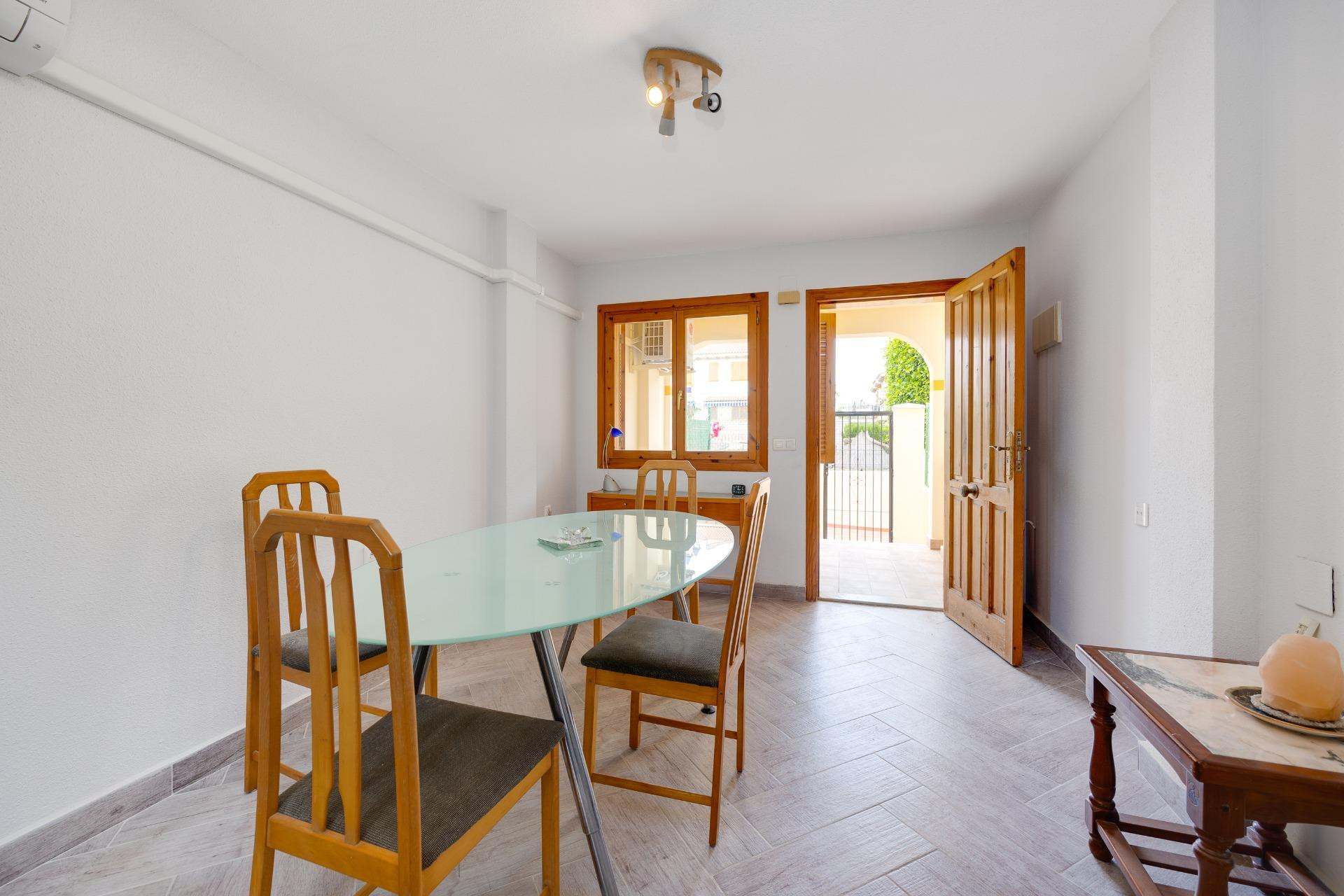 Resale - Bungalow -
Torrevieja - Torre La Mata