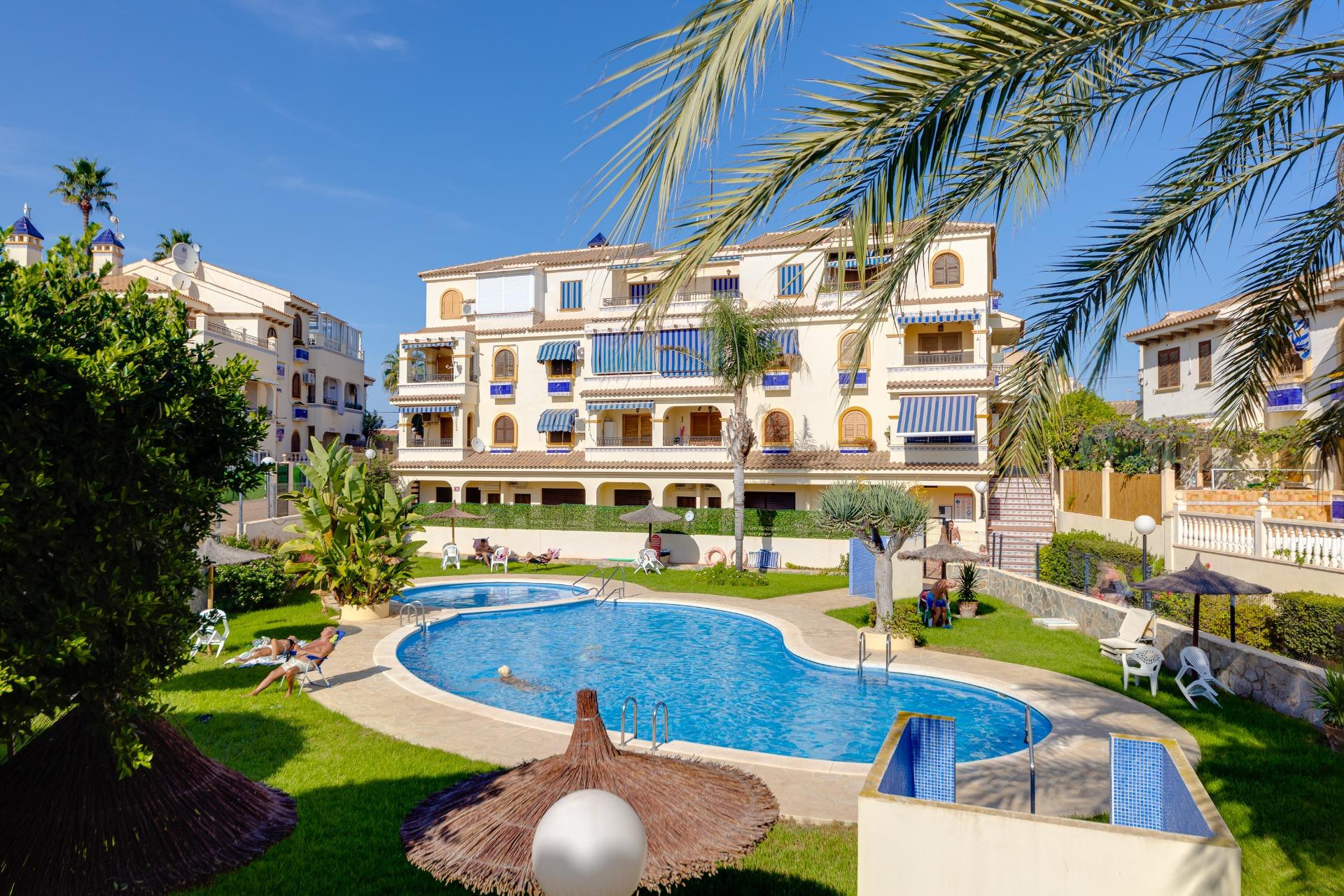 Resale - Bungalow -
Torrevieja - Torre La Mata