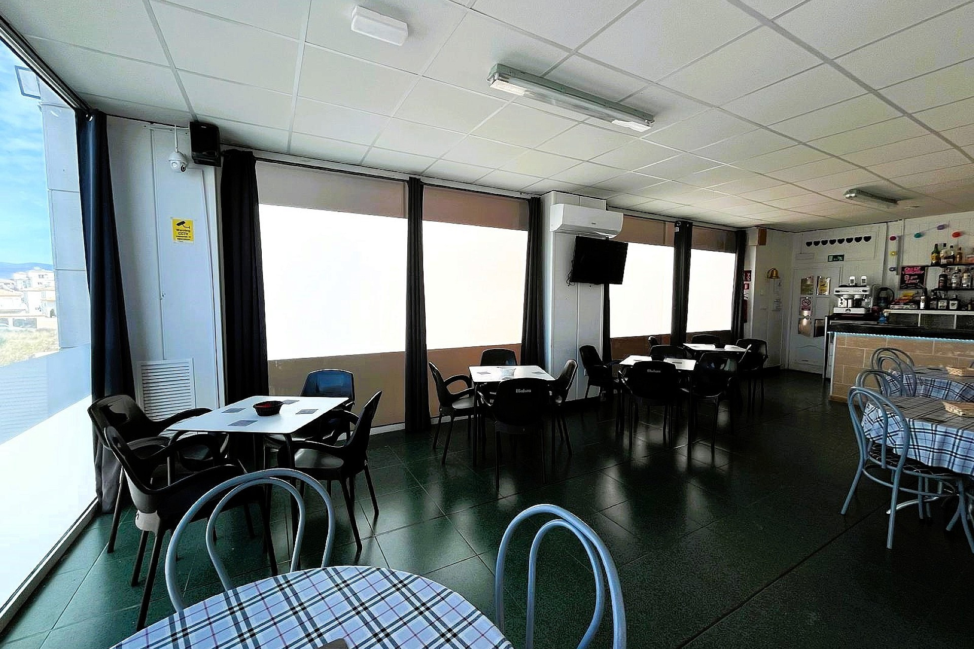 Resale - Business -
Castalla