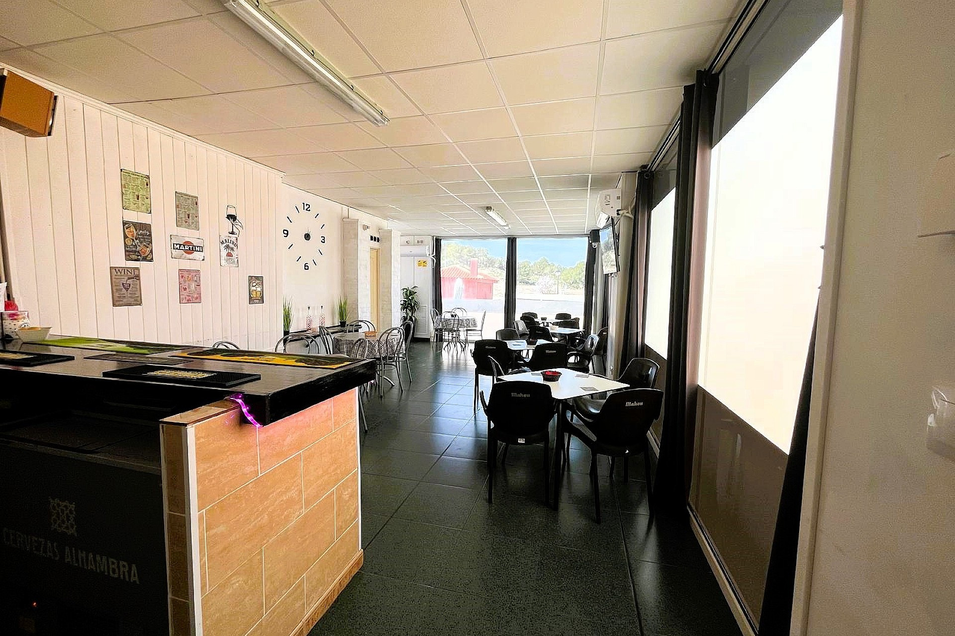 Resale - Business -
Castalla