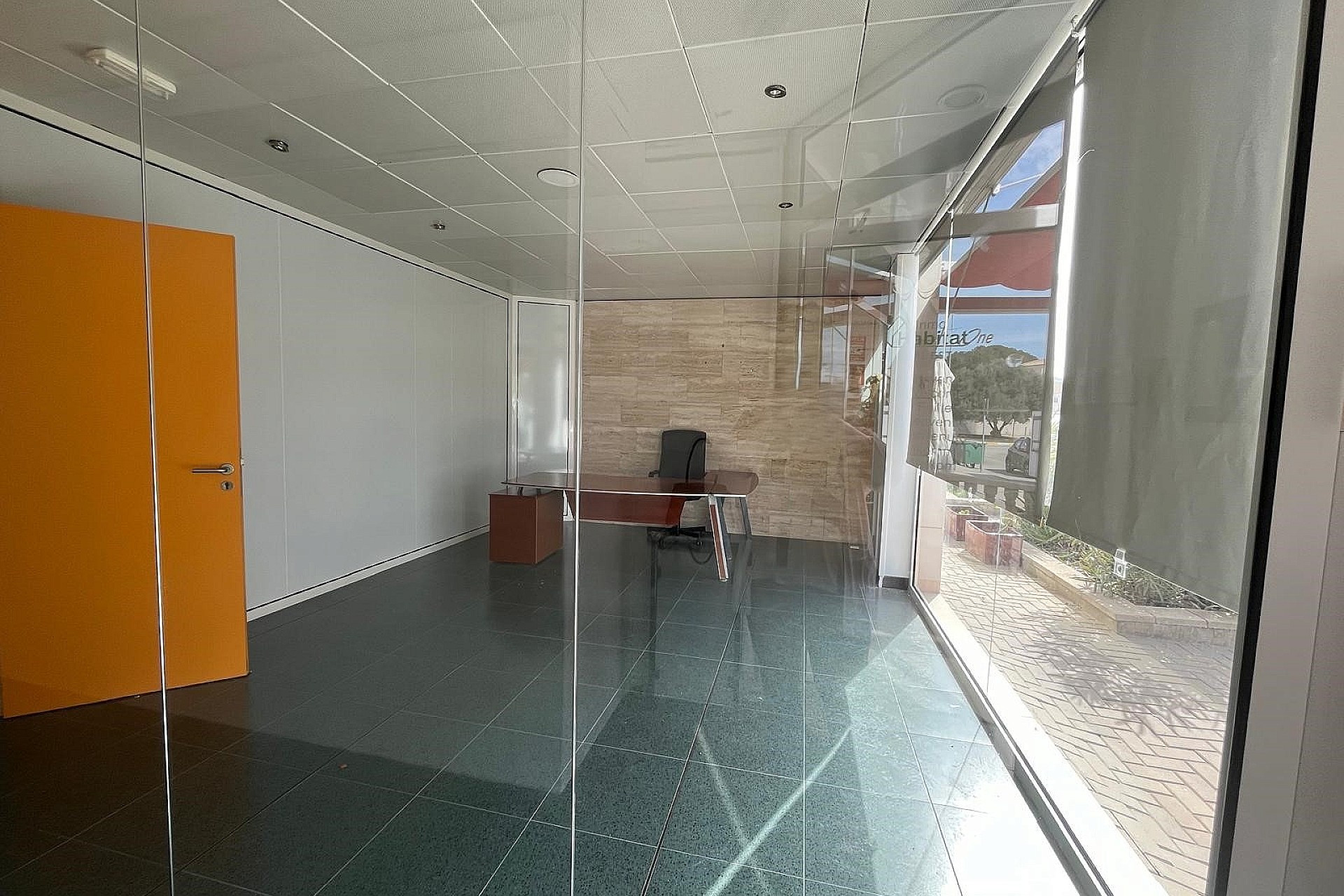 Resale - Business -
Castalla