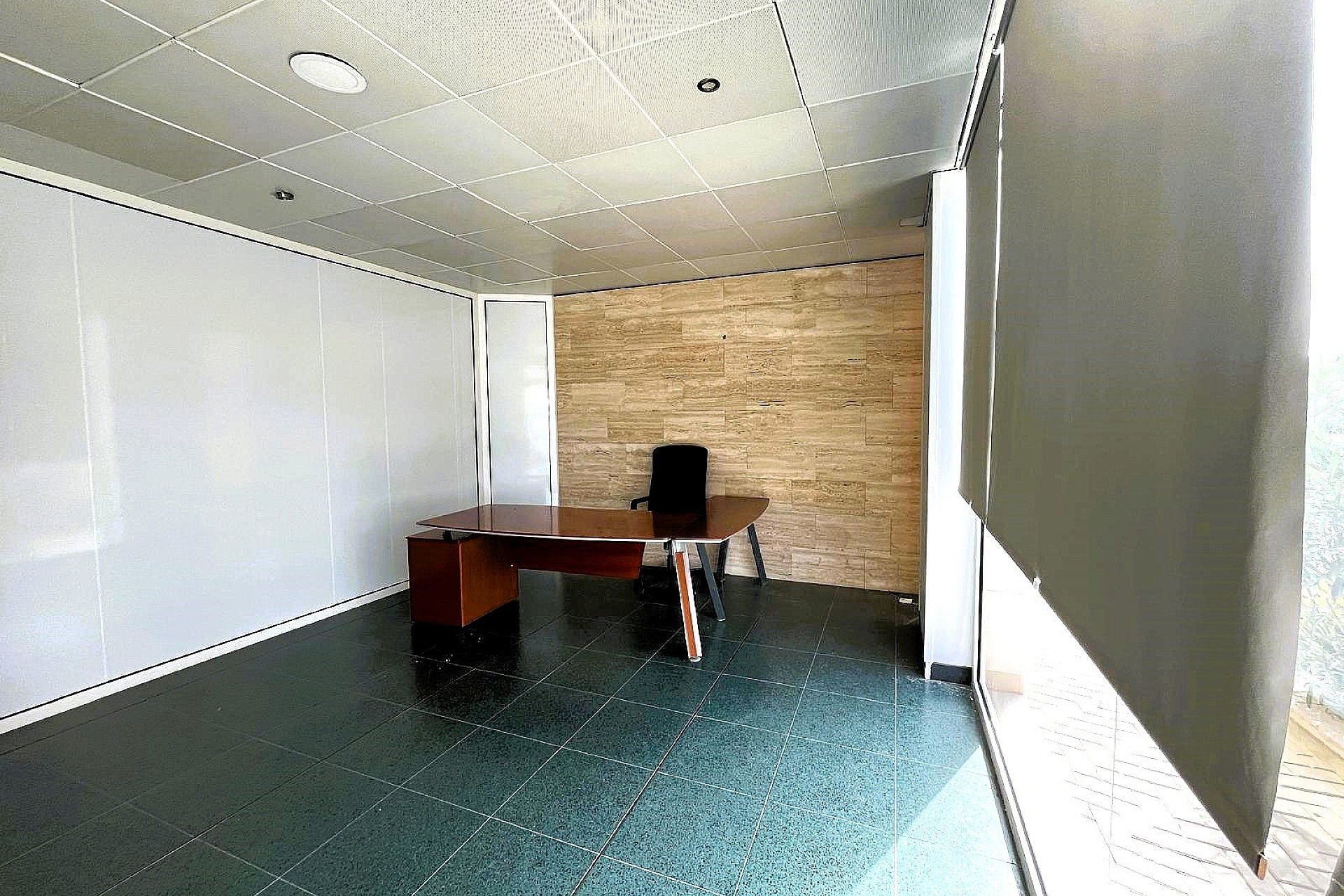 Resale - Business -
Castalla