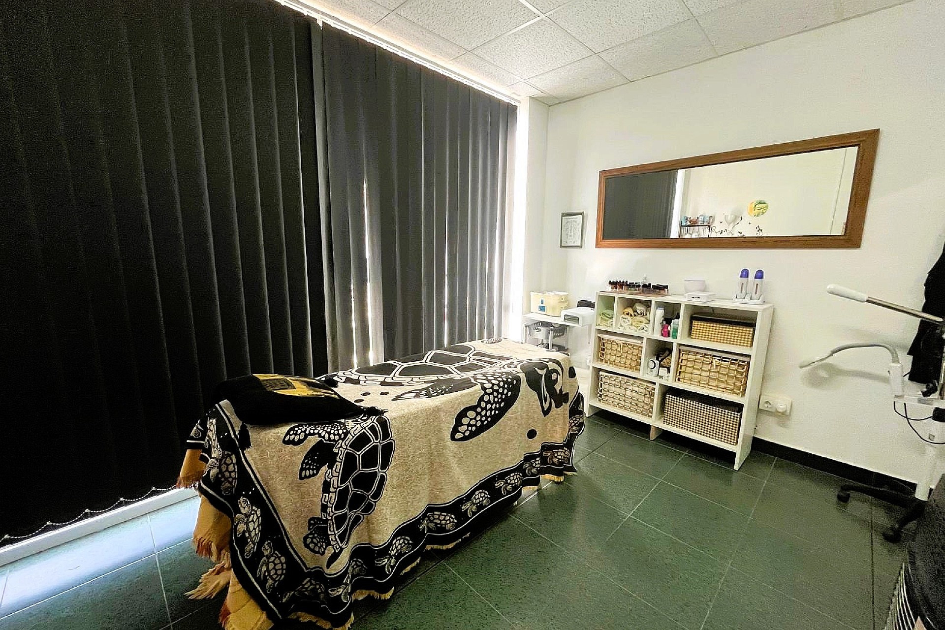 Resale - Business -
Castalla