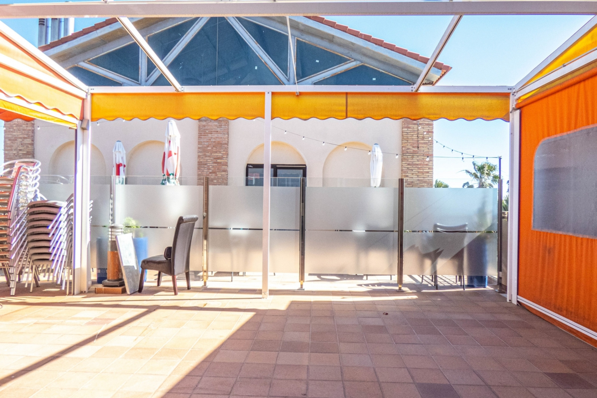 Resale - Commercial -
Algorfa