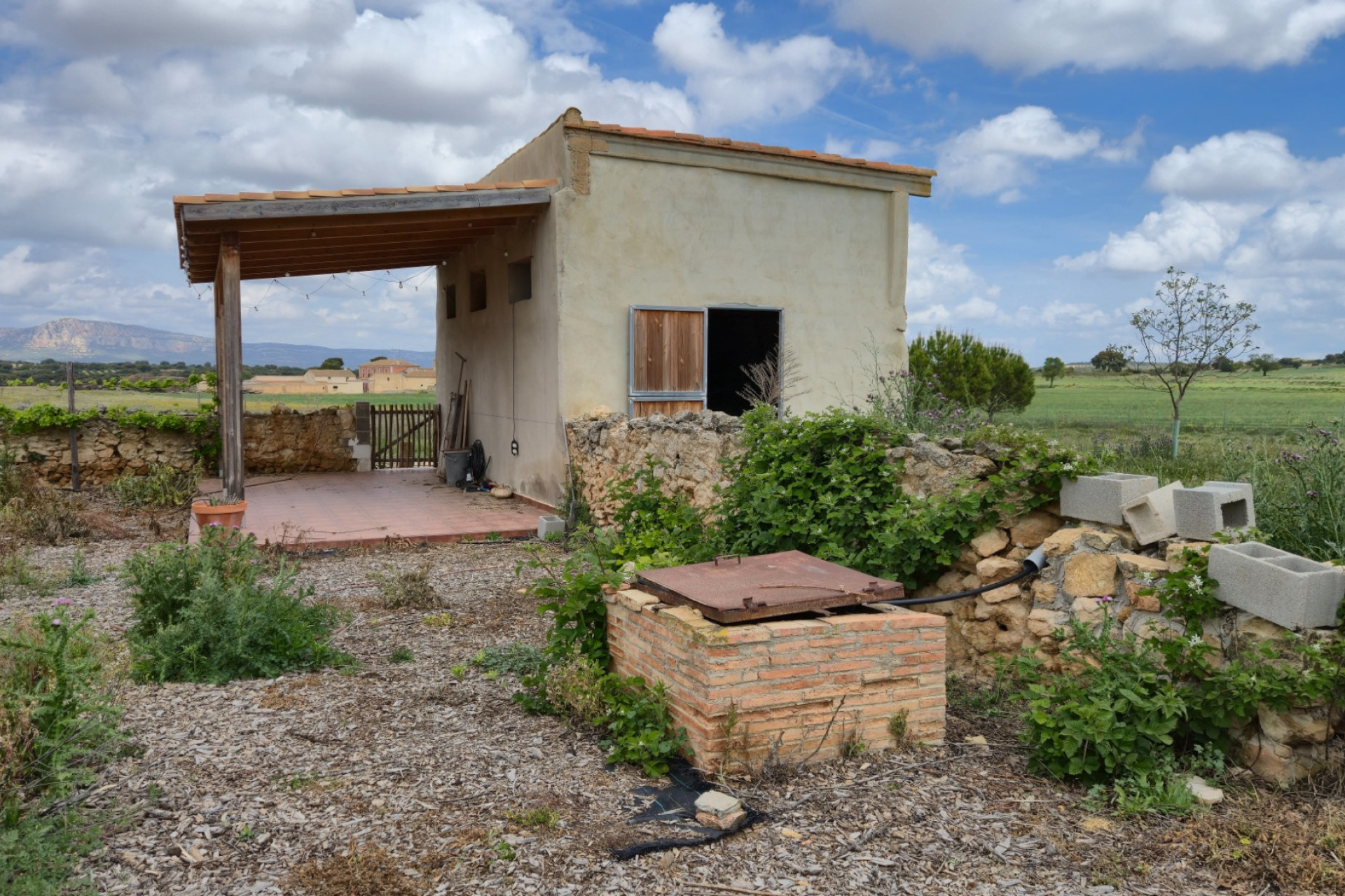 Resale - Commercial -
Almansa