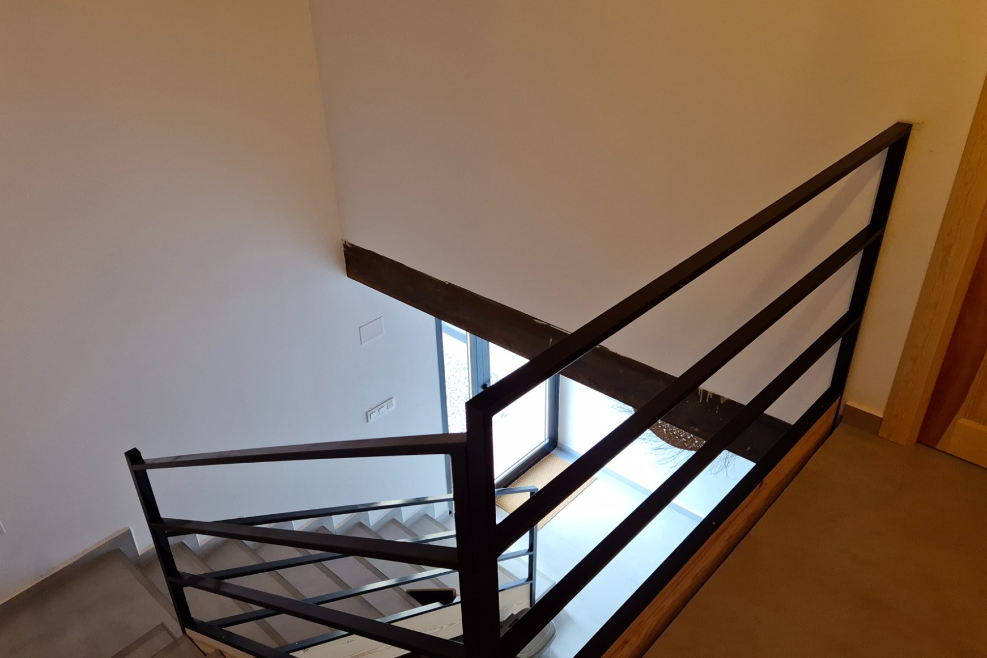 Resale - Commercial -
Almansa