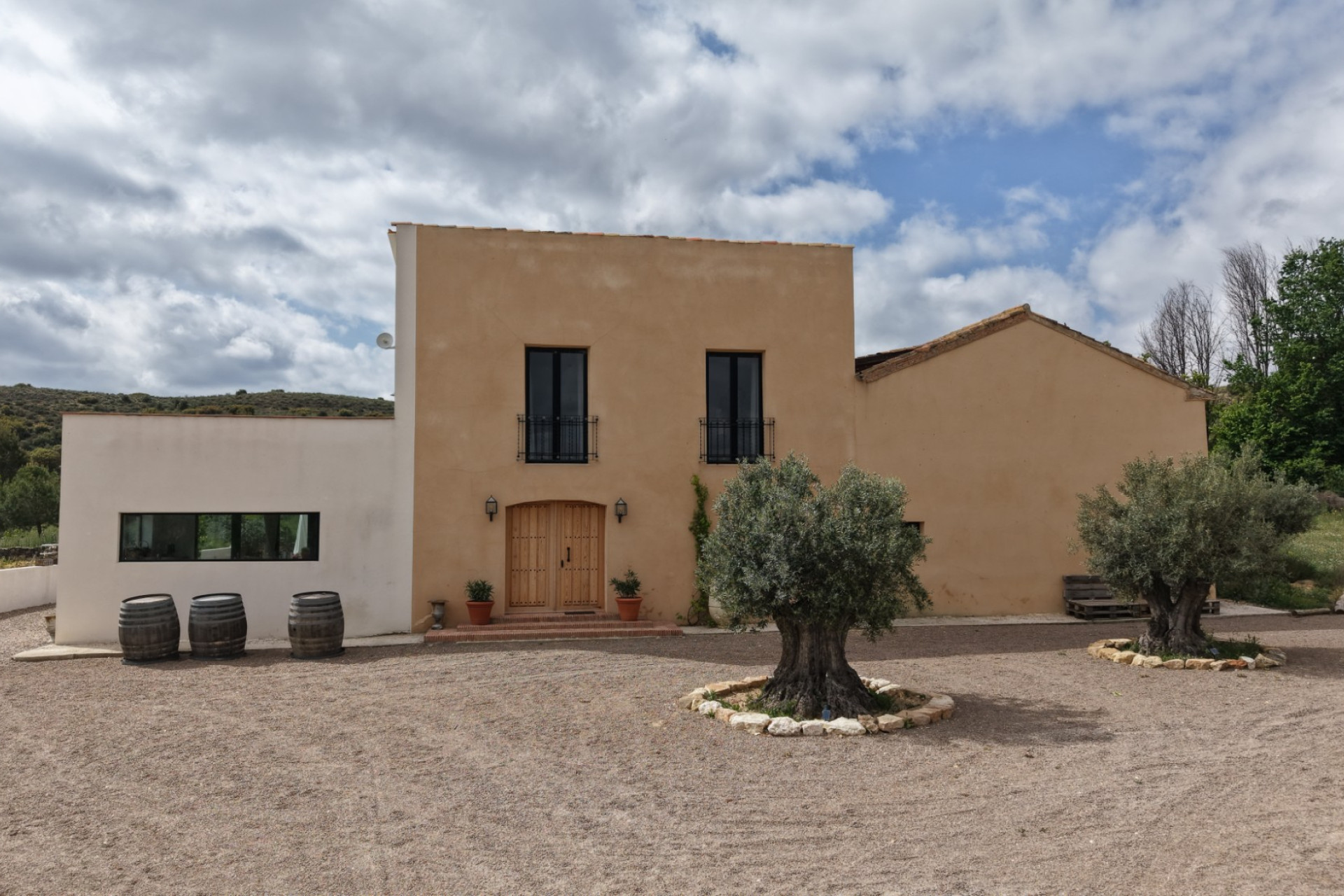 Resale - Commercial -
Almansa