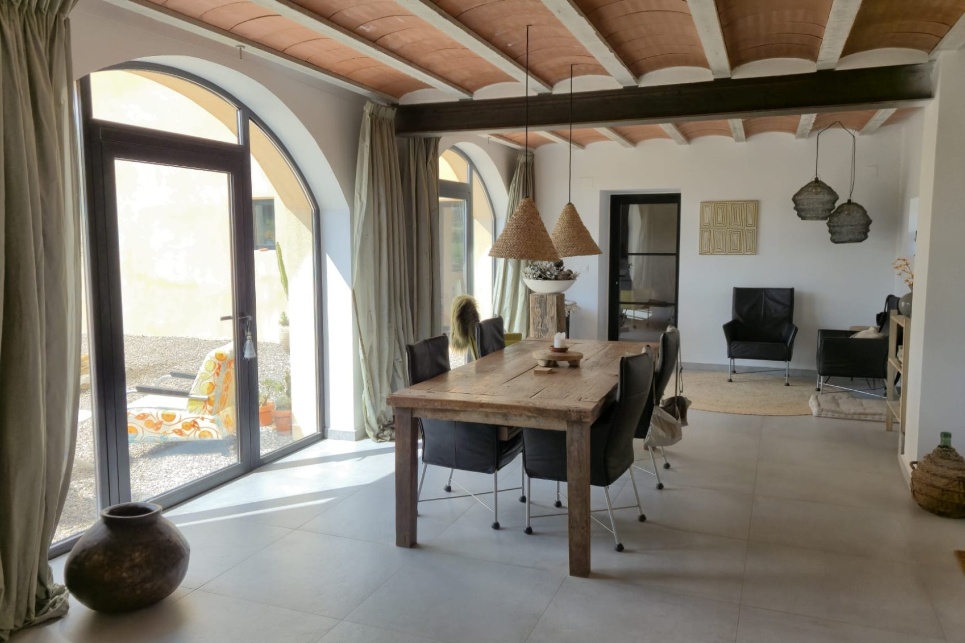 Resale - Commercial -
Almansa