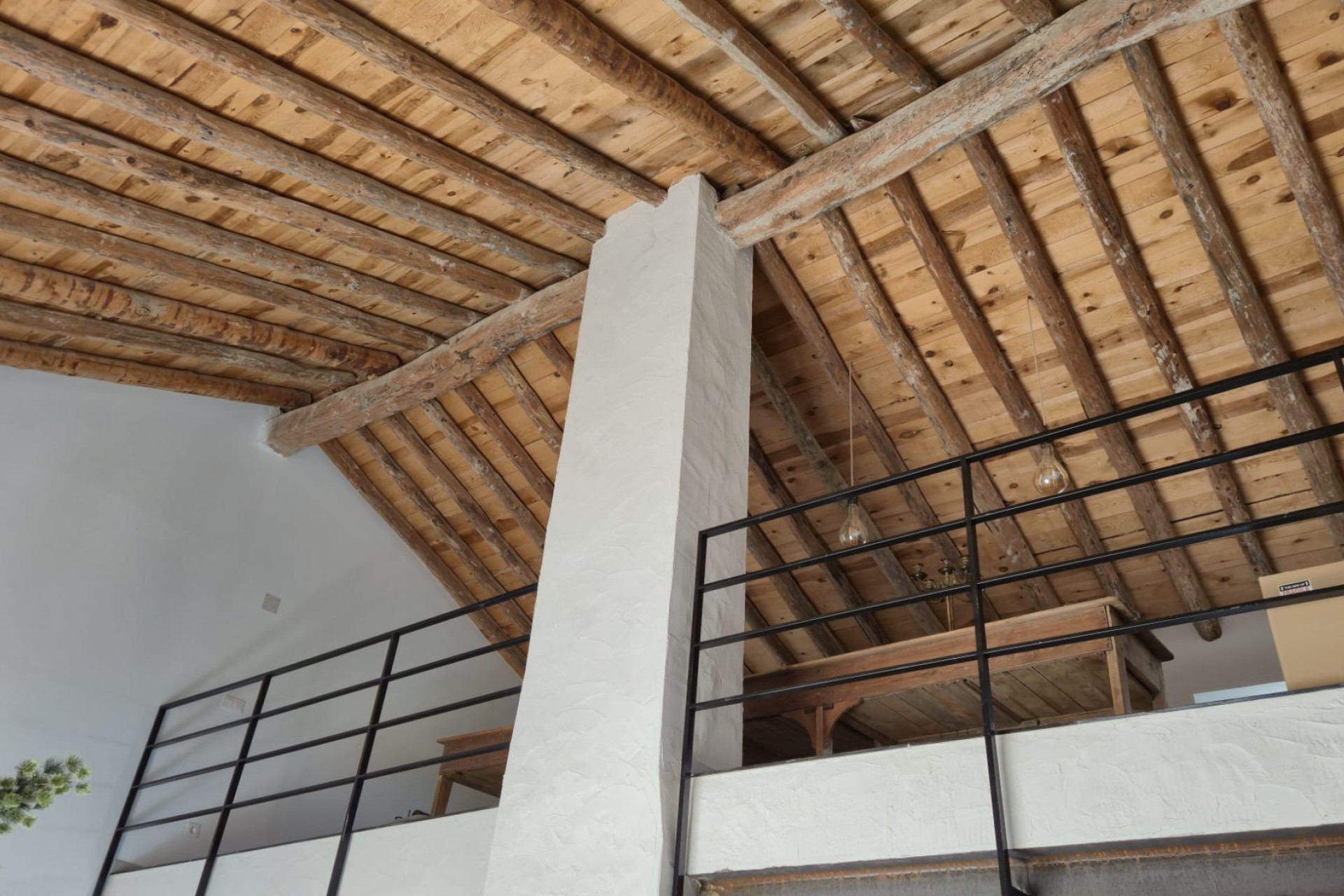 Resale - Commercial -
Almansa