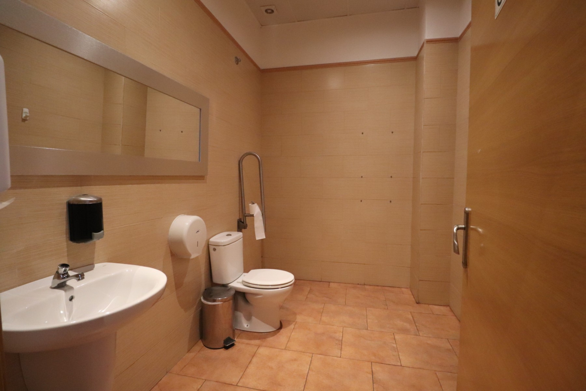 Resale - Commercial -
Ciudad Quesada - Ciudad Quesada - Town