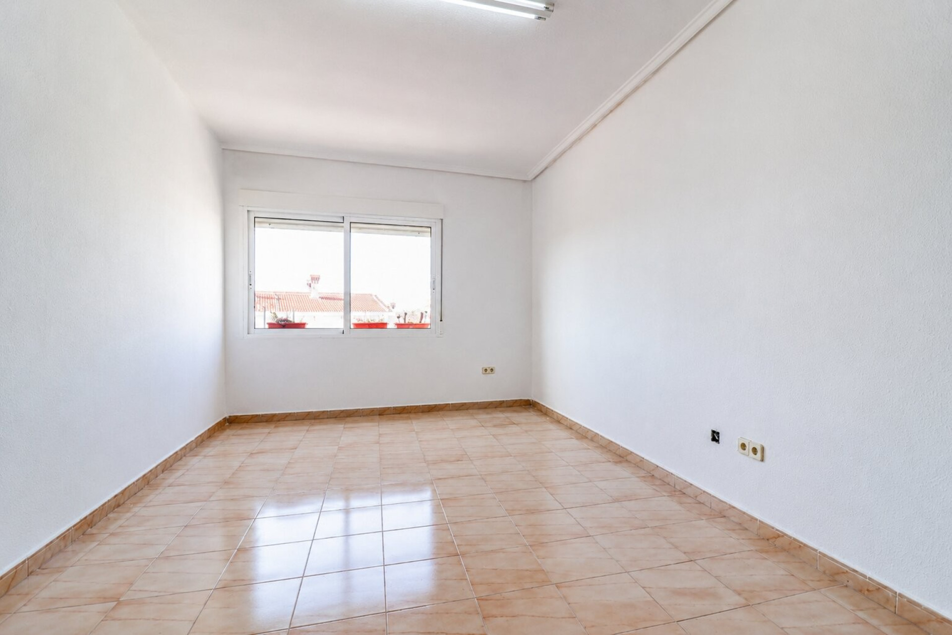 Resale - Commercial -
Ciudad Quesada