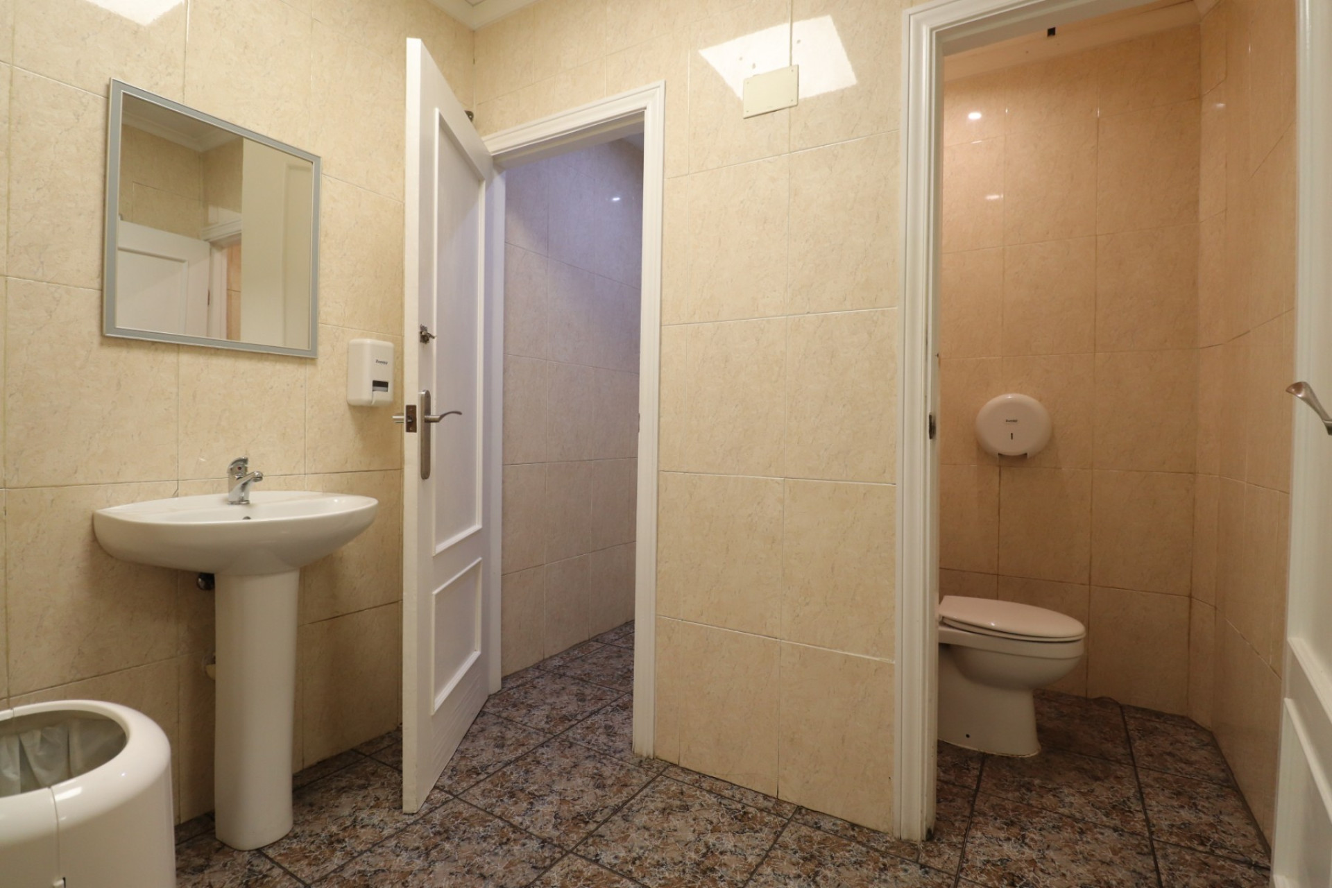 Resale - Commercial -
Formentera del Segura - Formentera - Village