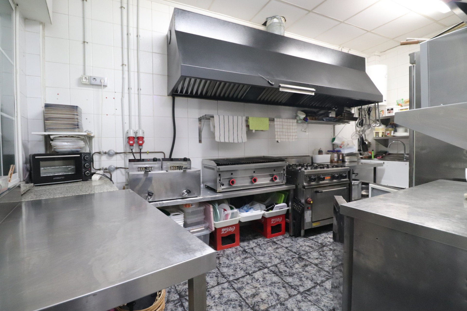 Resale - Commercial (Leasehold) -
Catral - Catral - Town