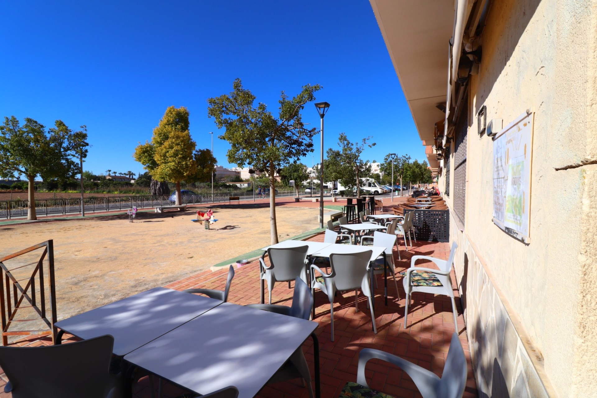 Resale - Commercial (Leasehold) -
Formentera del Segura - Formentera - Village