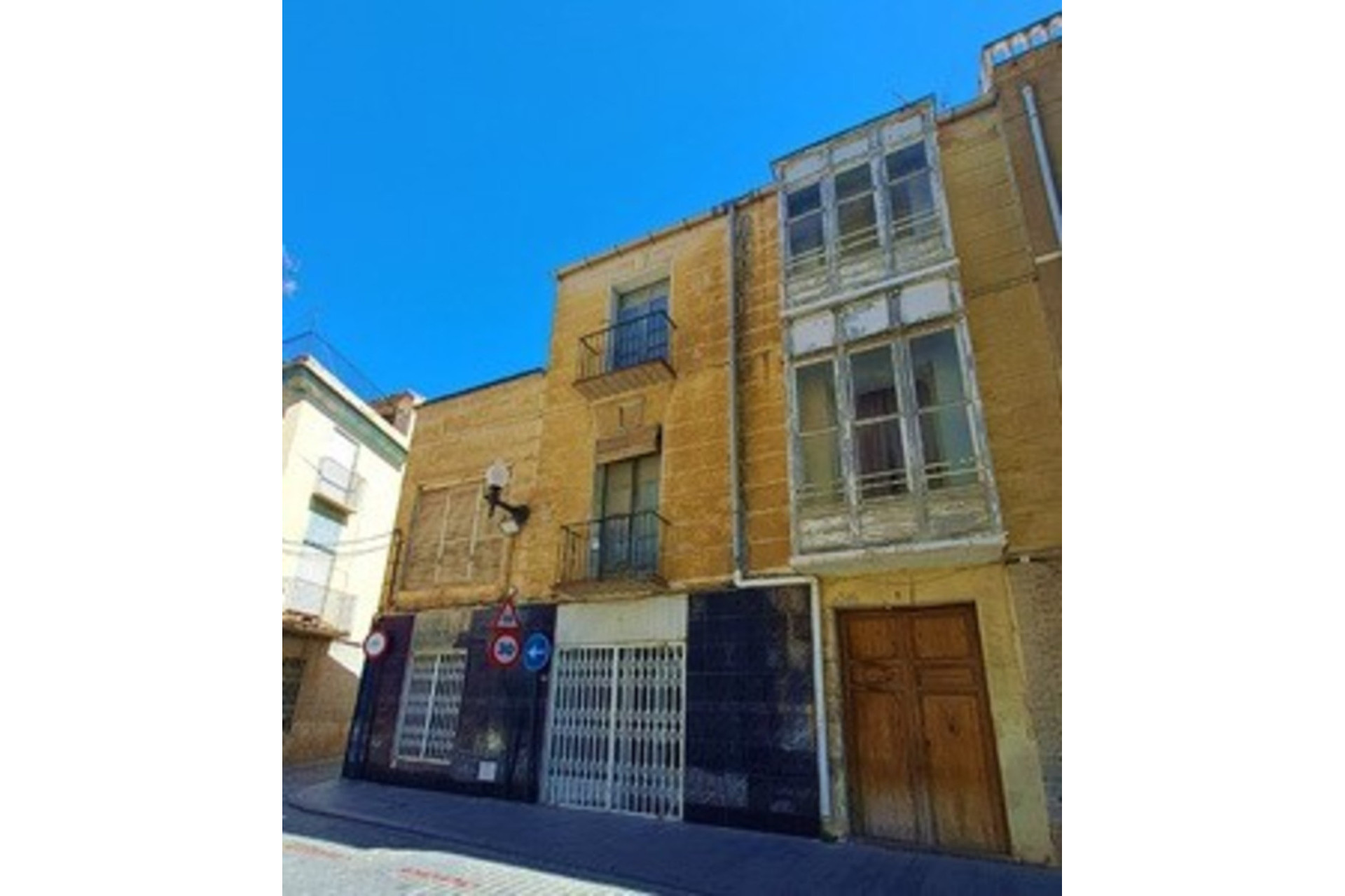 Resale - Commercial -
Orihuela