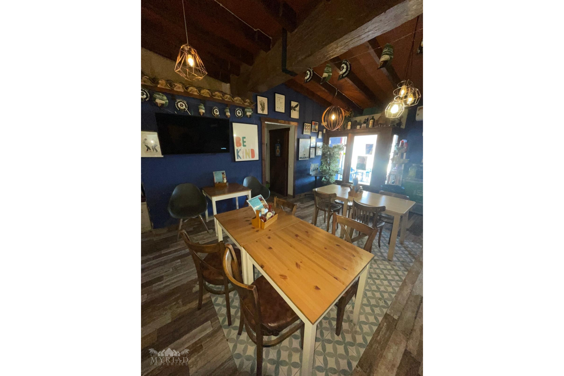 Resale - Commercial -
Pinoso - Pinoso Alicante