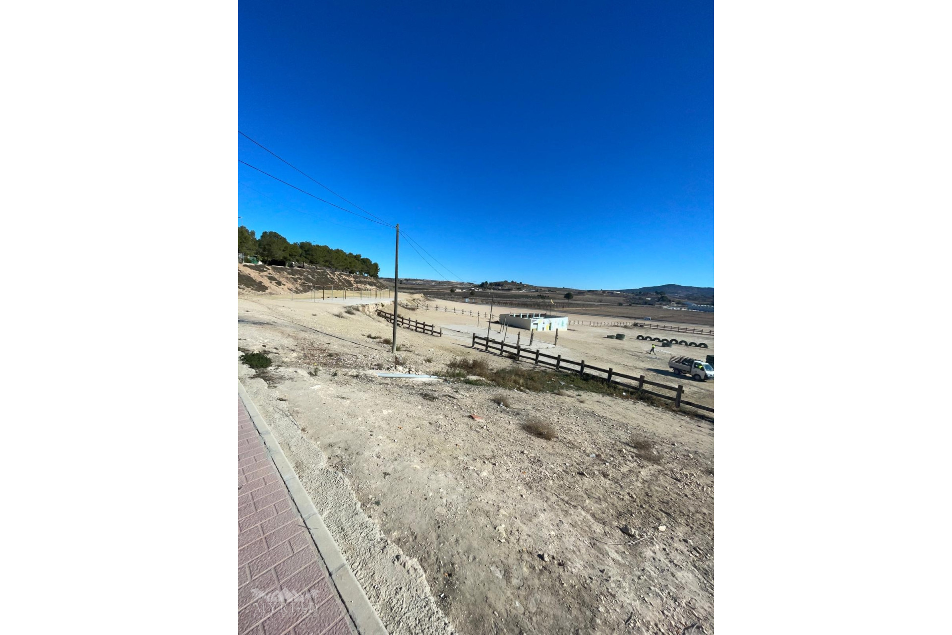 Resale - Commercial -
Pinoso - Pinoso Alicante