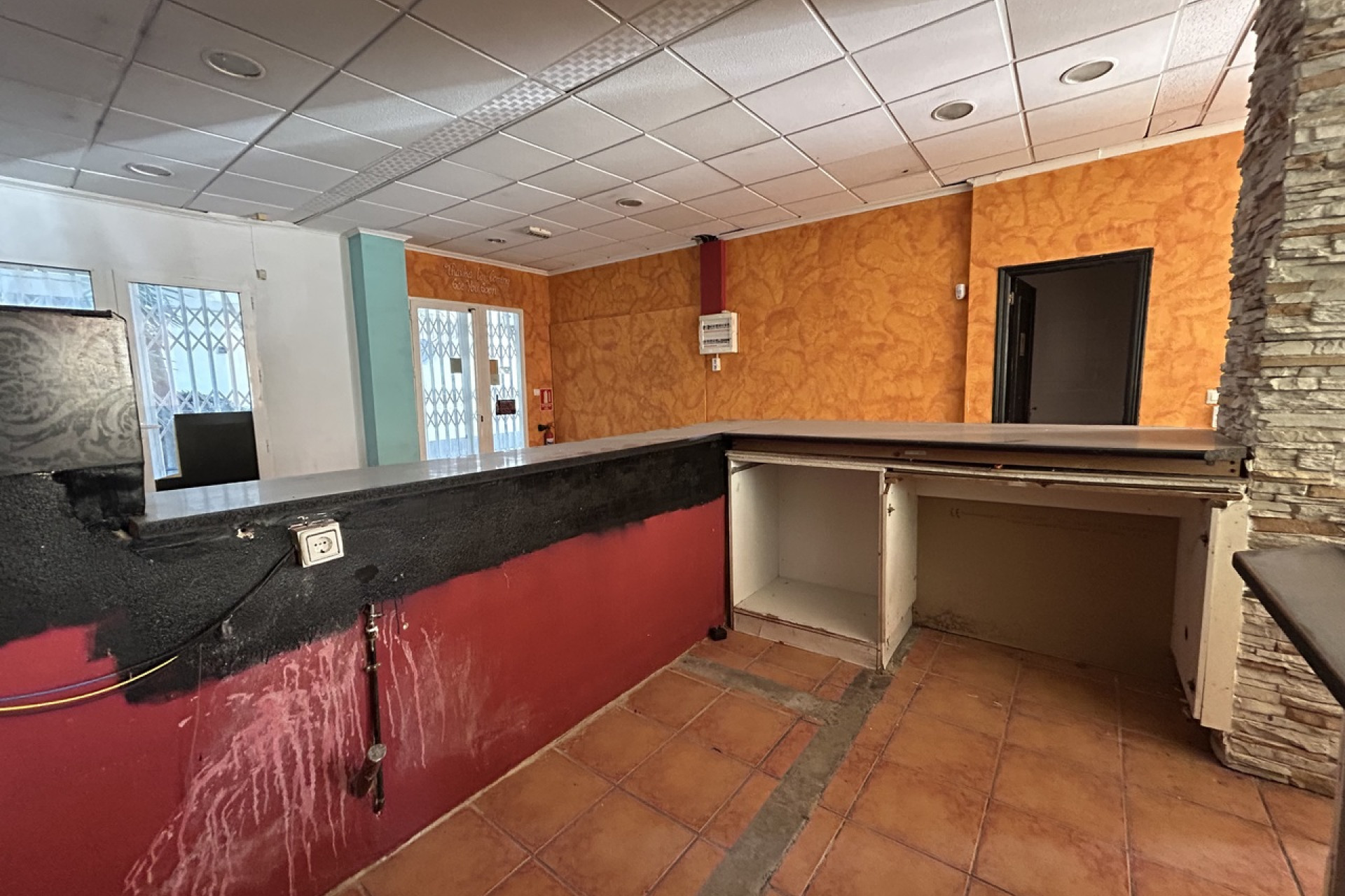 Resale - Commercial -
Villamartín