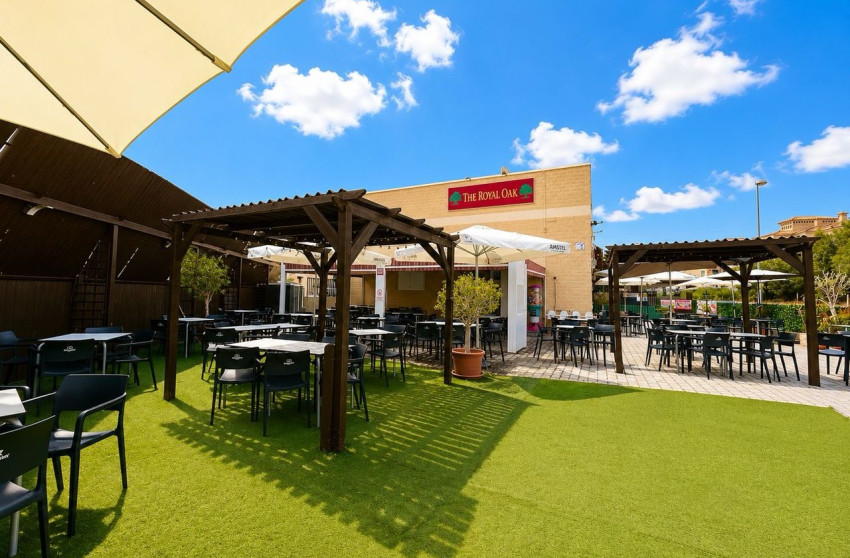 Resale - Commercial -
Villamartín