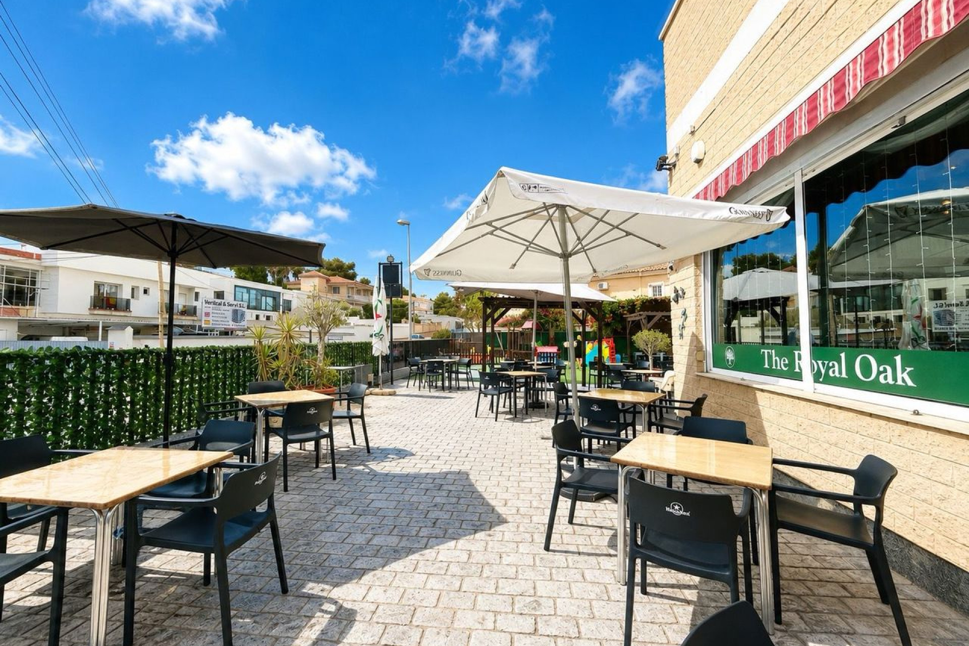 Resale - Commercial -
Villamartín
