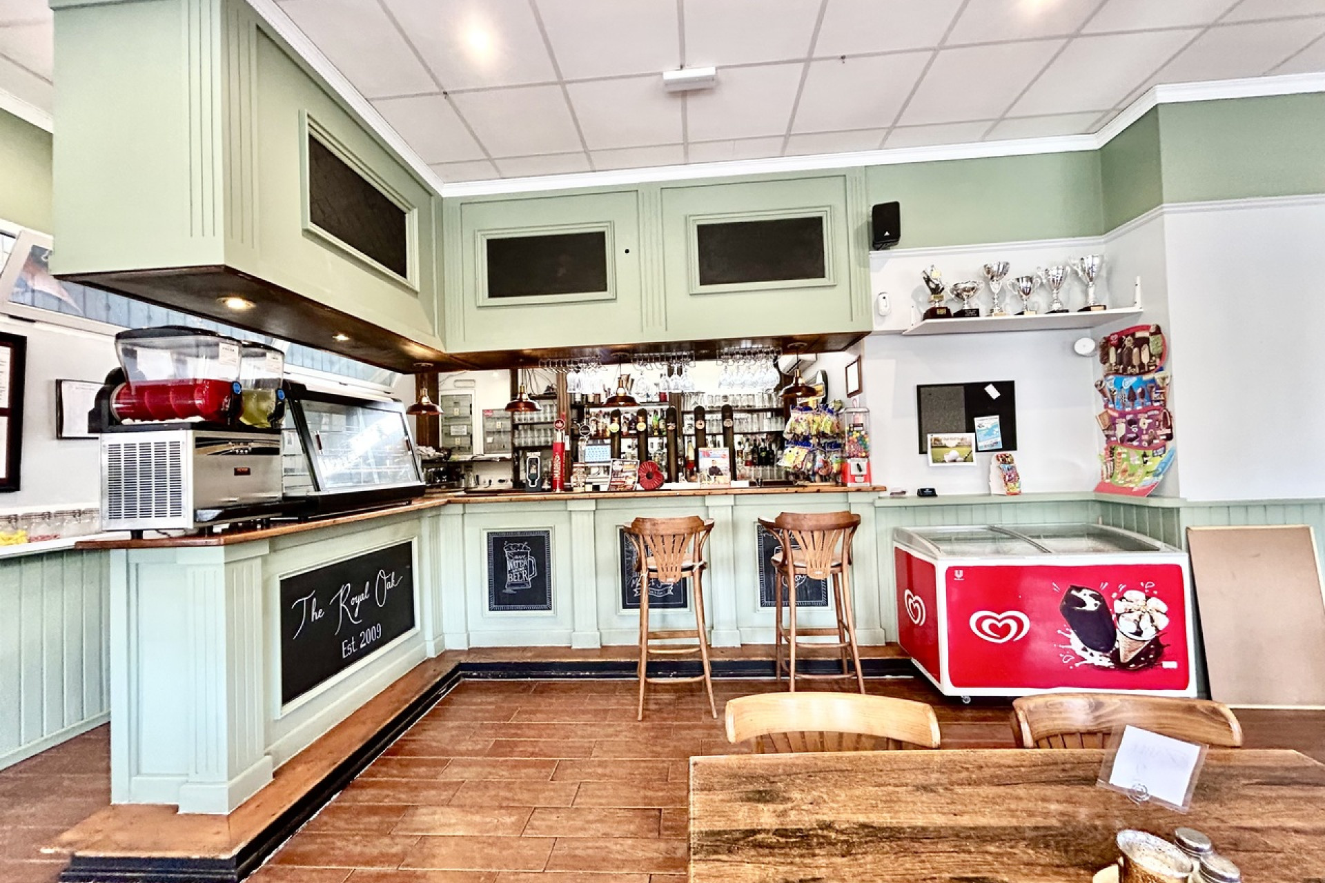 Resale - Commercial -
Villamartín