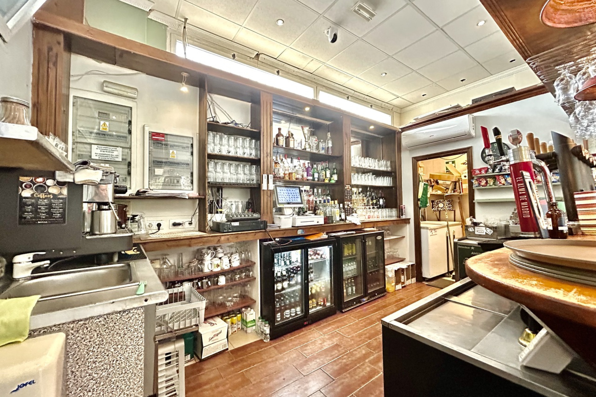 Resale - Commercial -
Villamartín