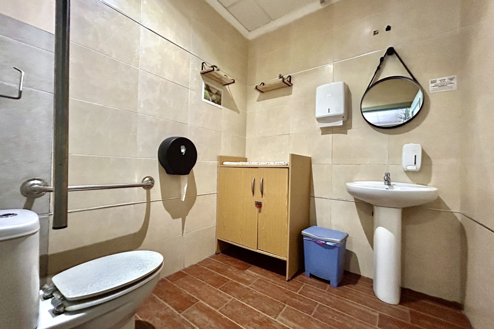 Resale - Commercial -
Villamartín