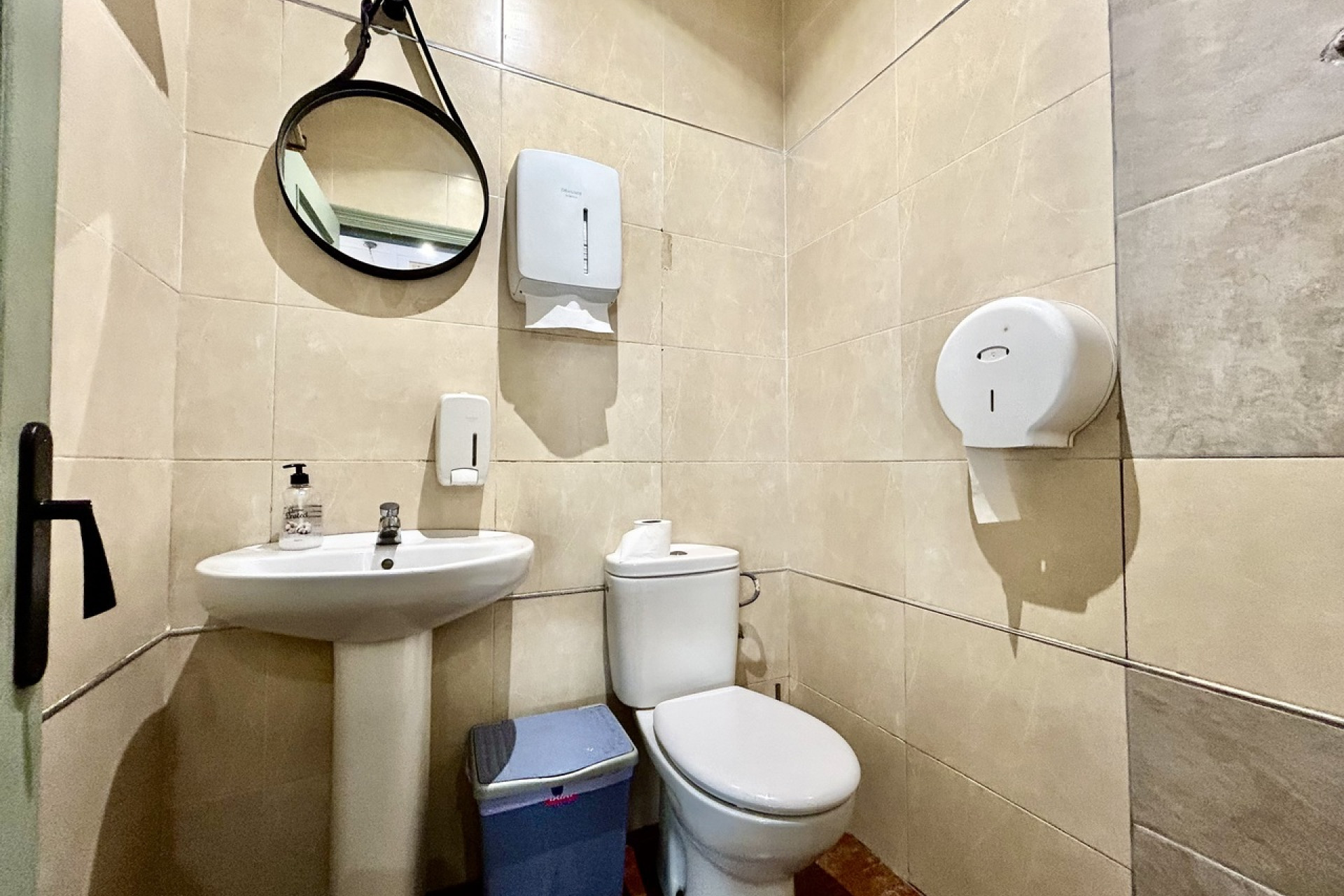 Resale - Commercial -
Villamartín