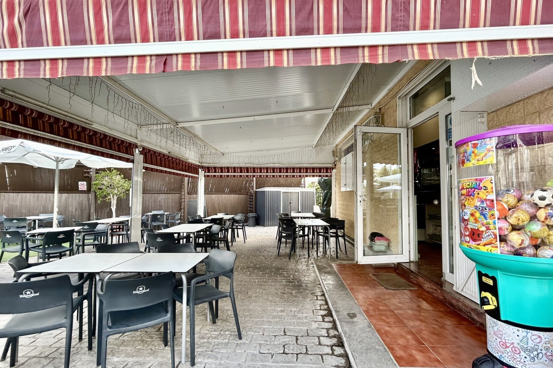 Resale - Commercial -
Villamartín