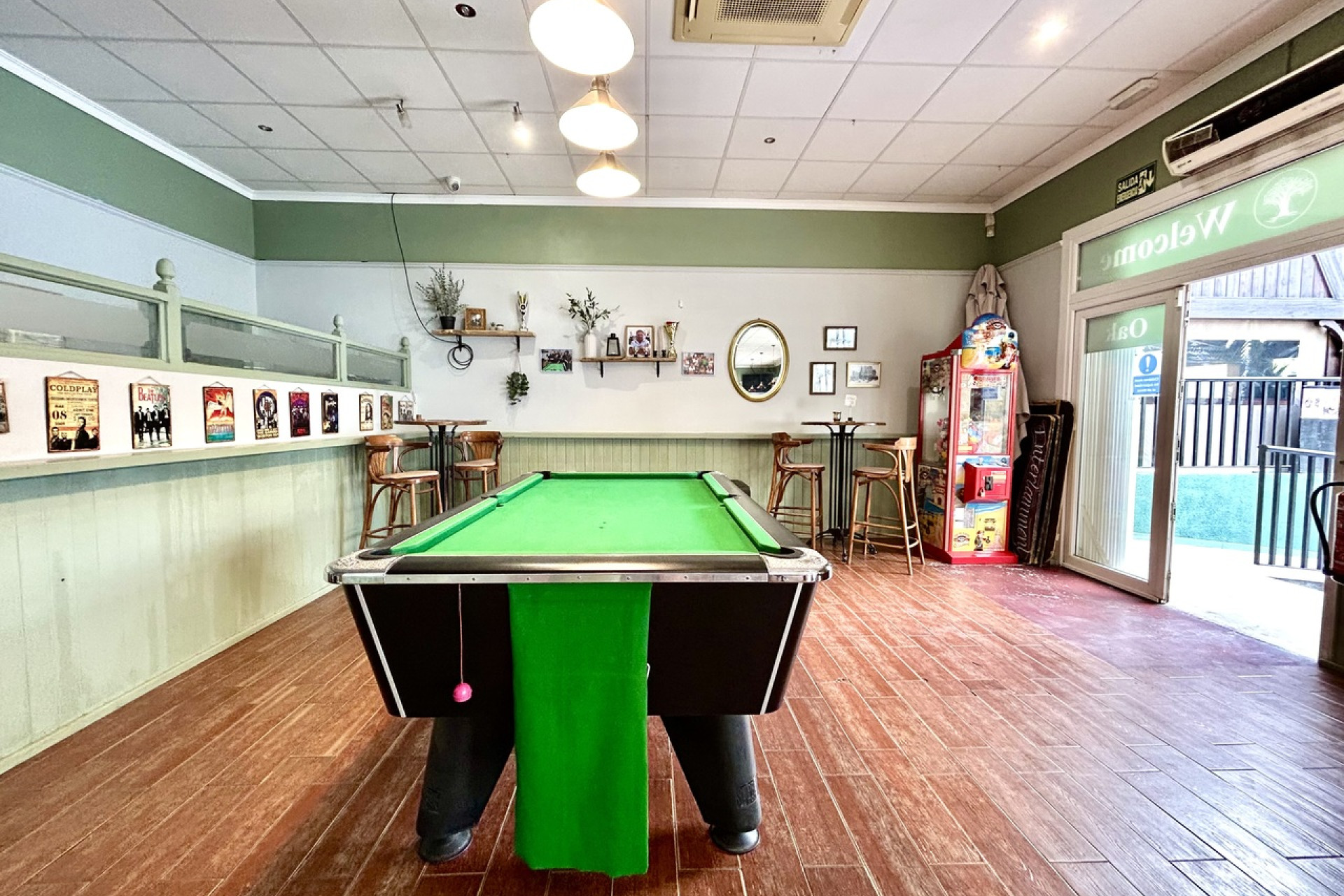 Resale - Commercial -
Villamartín