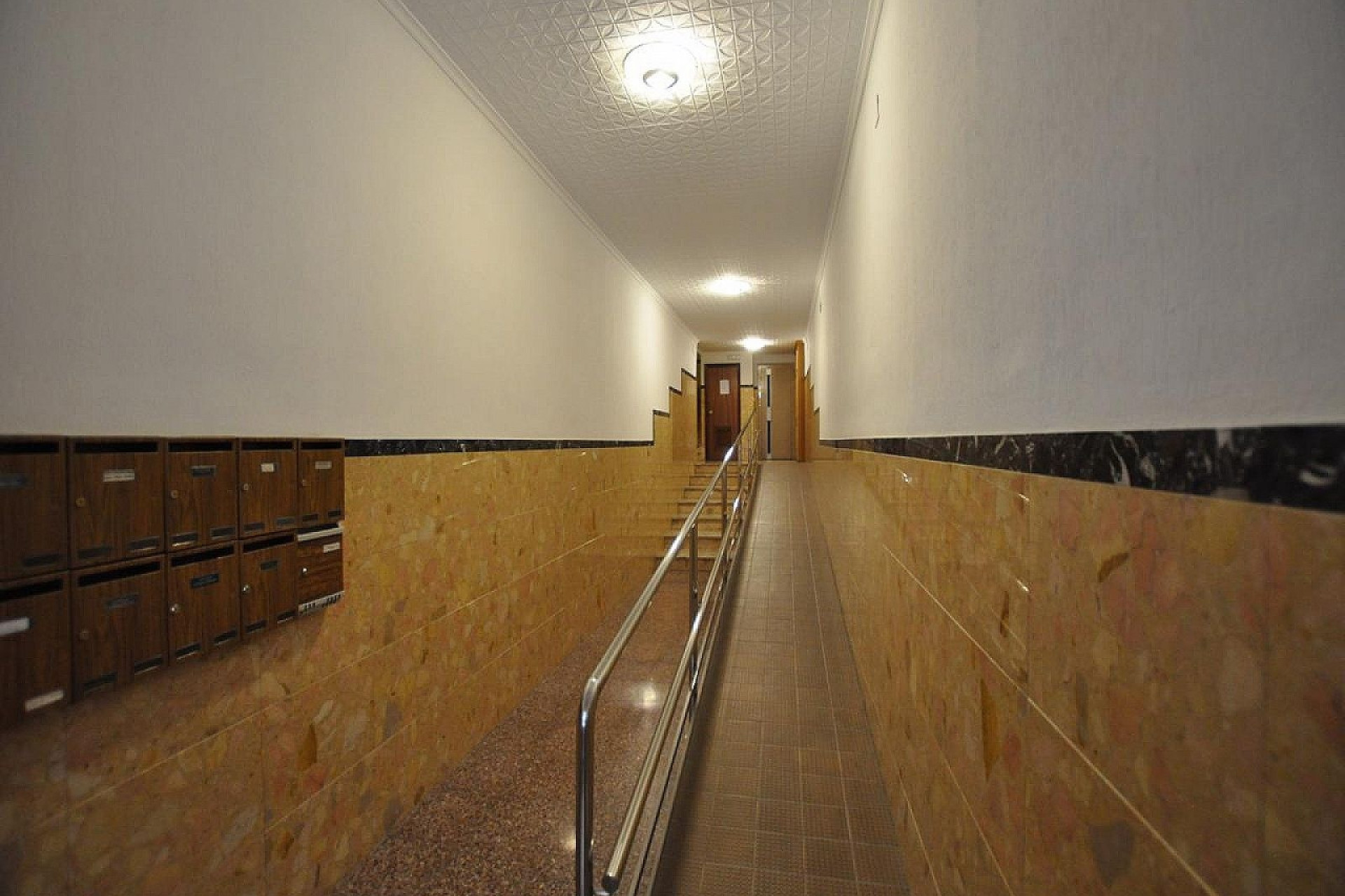 Resale - Commercial -
Villena