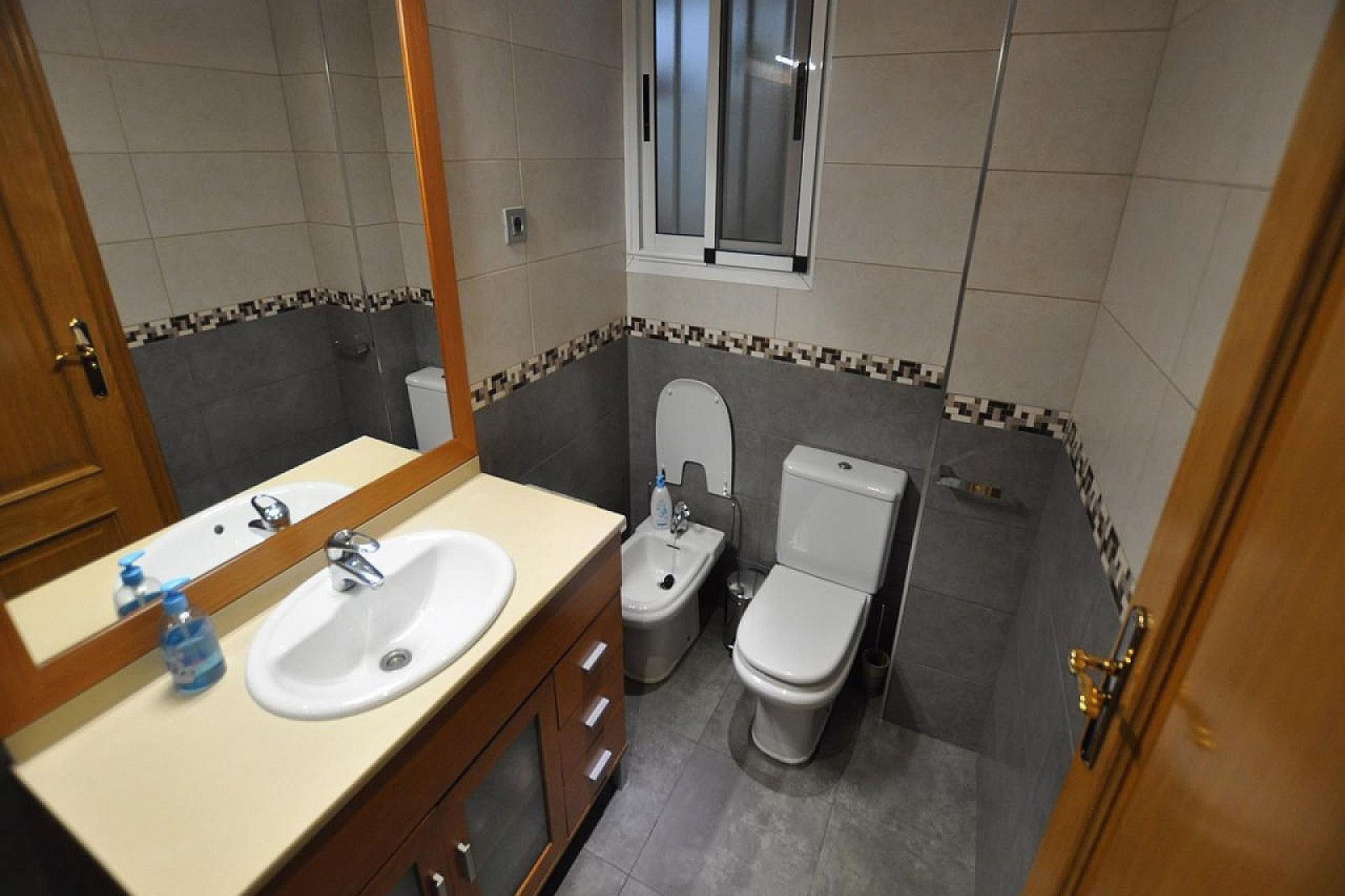 Resale - Commercial -
Villena