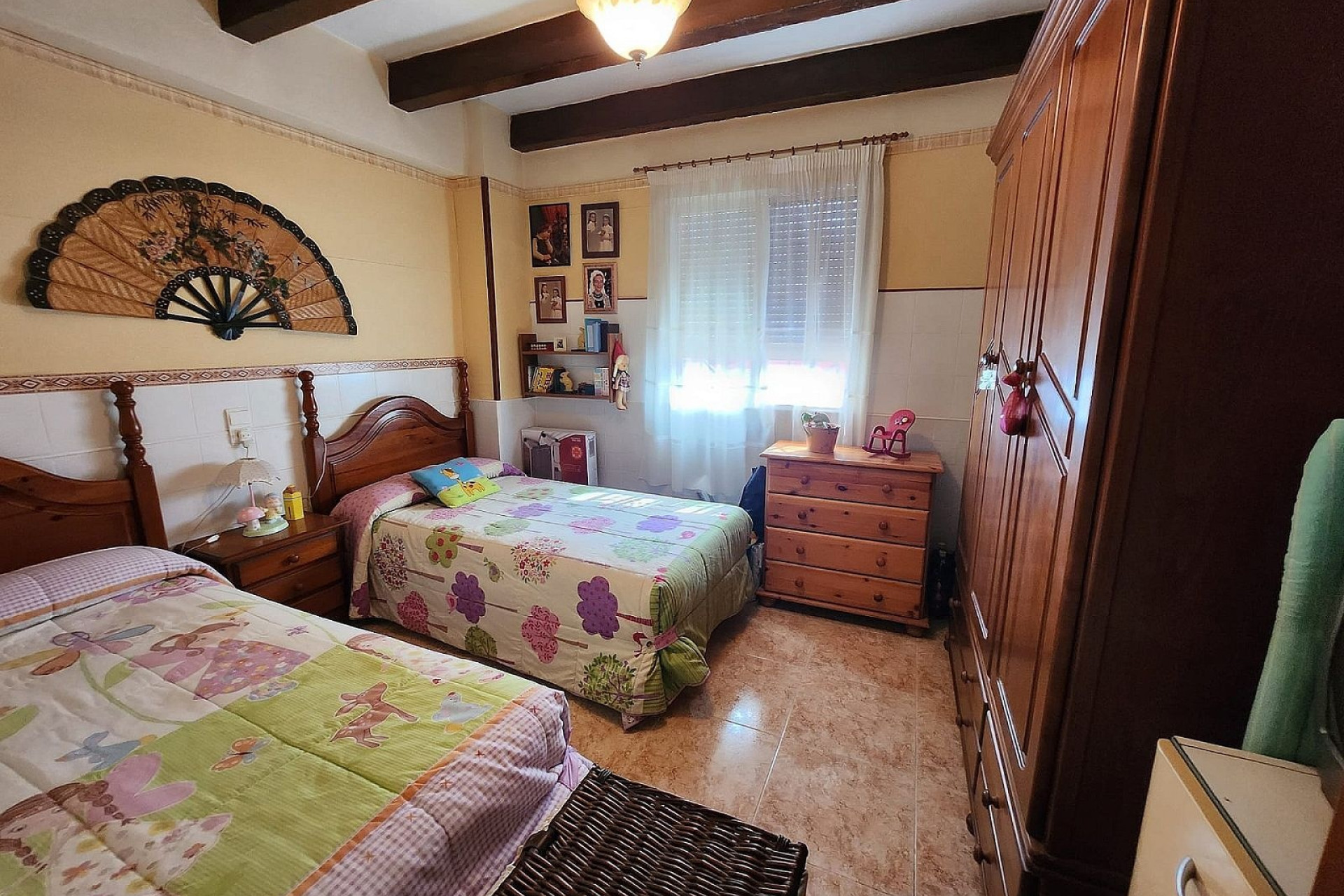 Resale - Detached Villa -
Sax