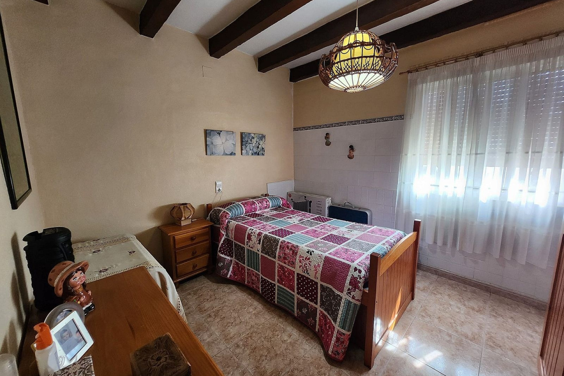 Resale - Detached Villa -
Sax