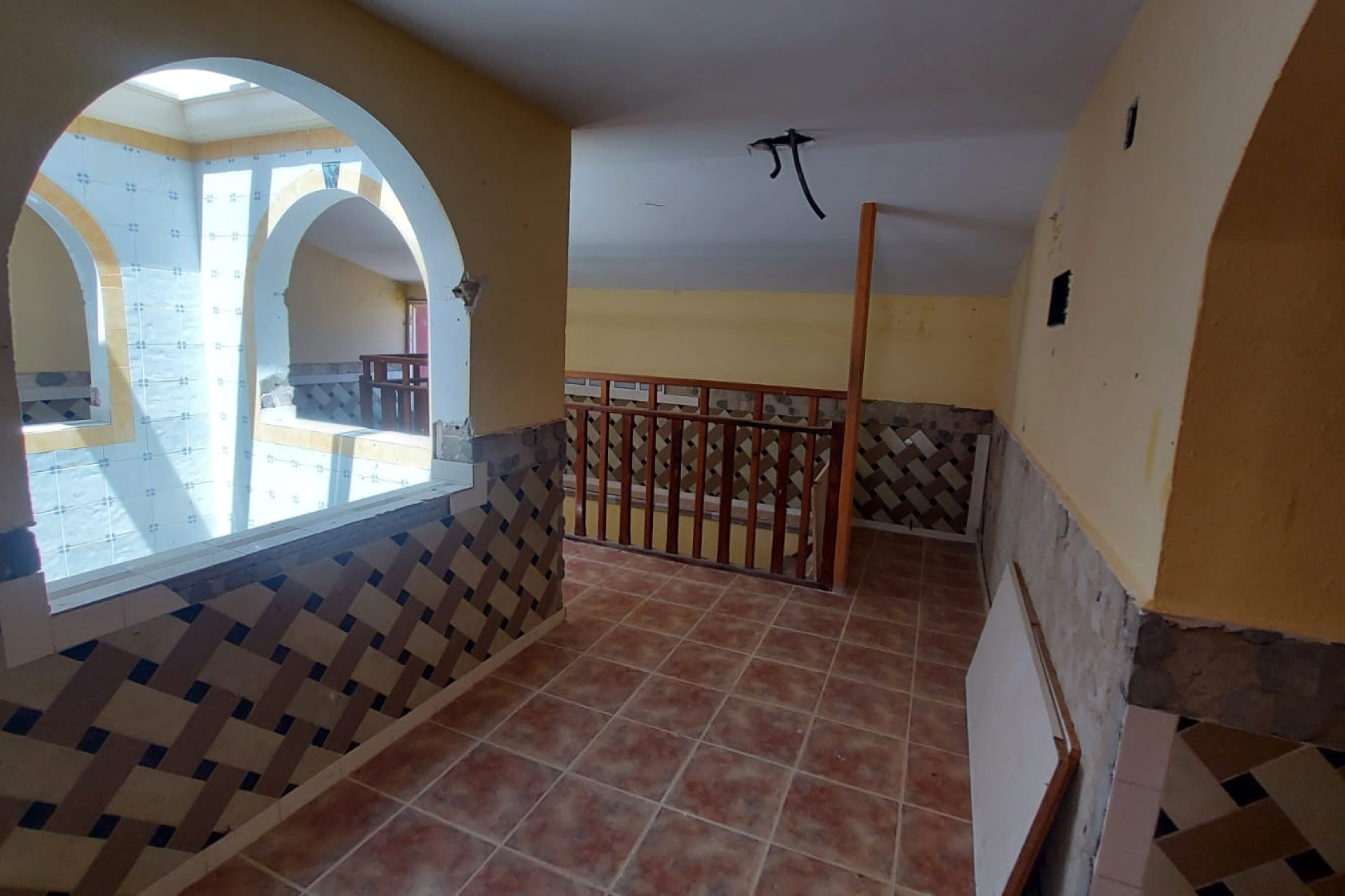 Resale - Equestrian property -
Yecla