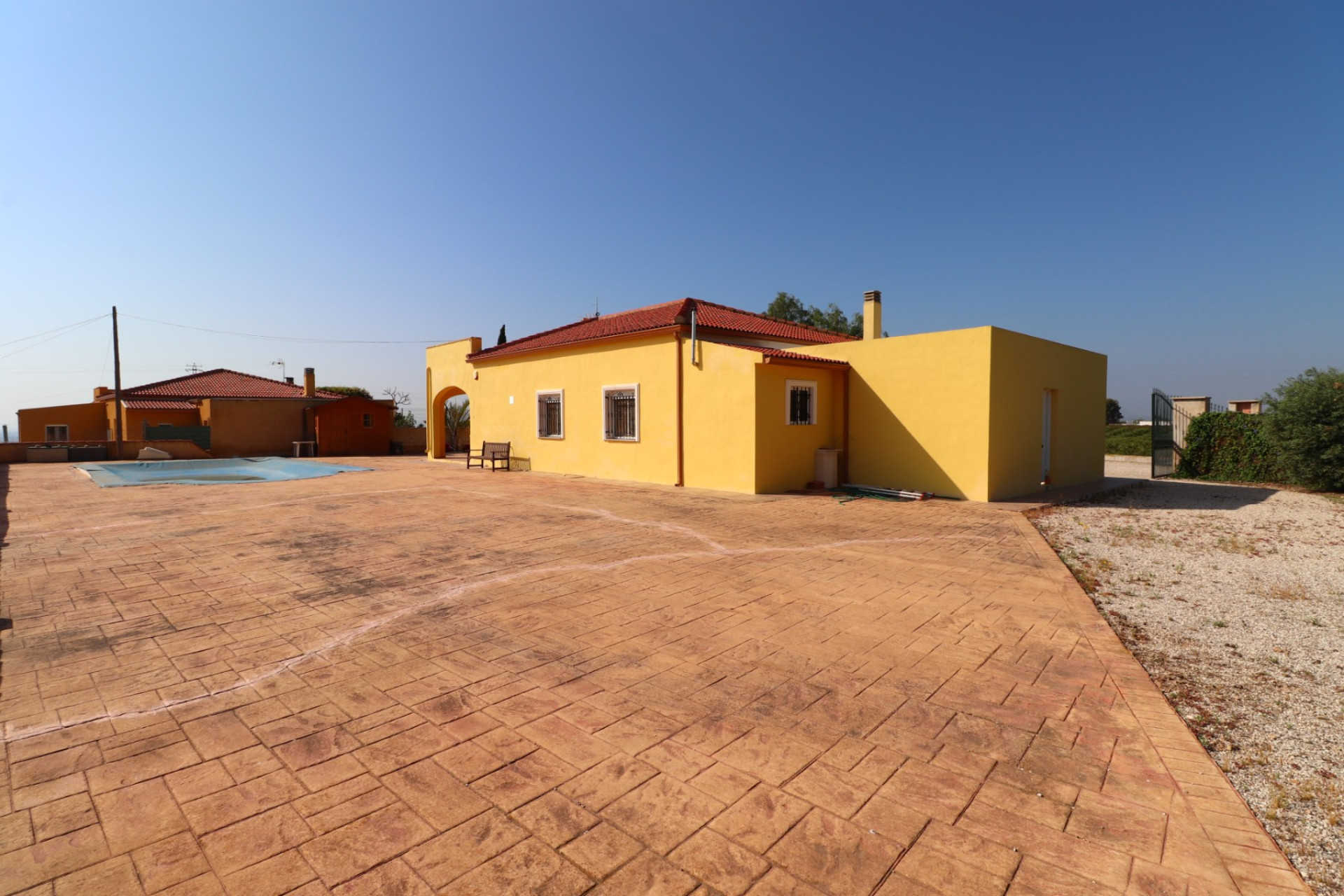 Resale - Finca - Country Property -
Albatera - Albatera - Country