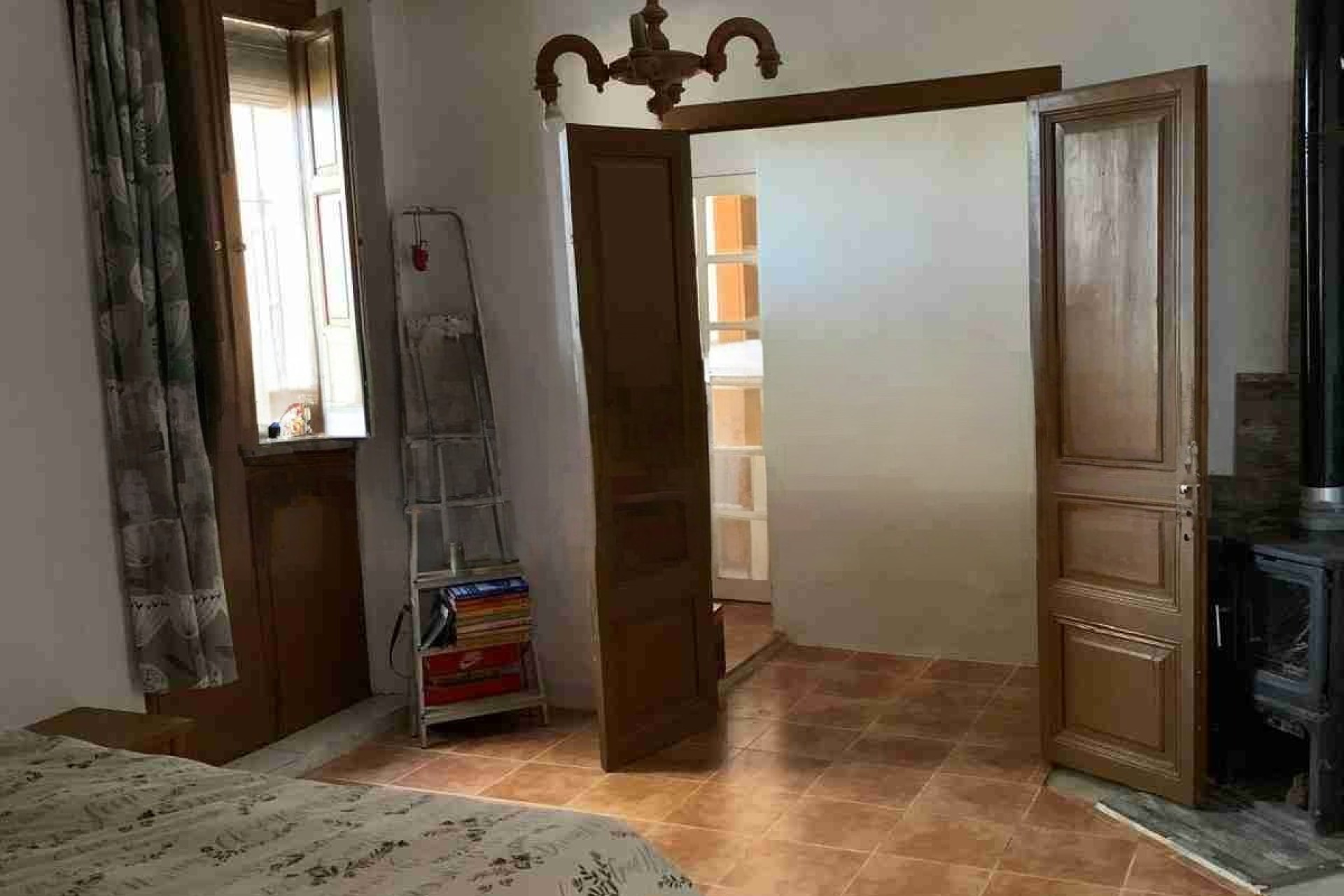 Resale - Finca / Country Property -
Almansa