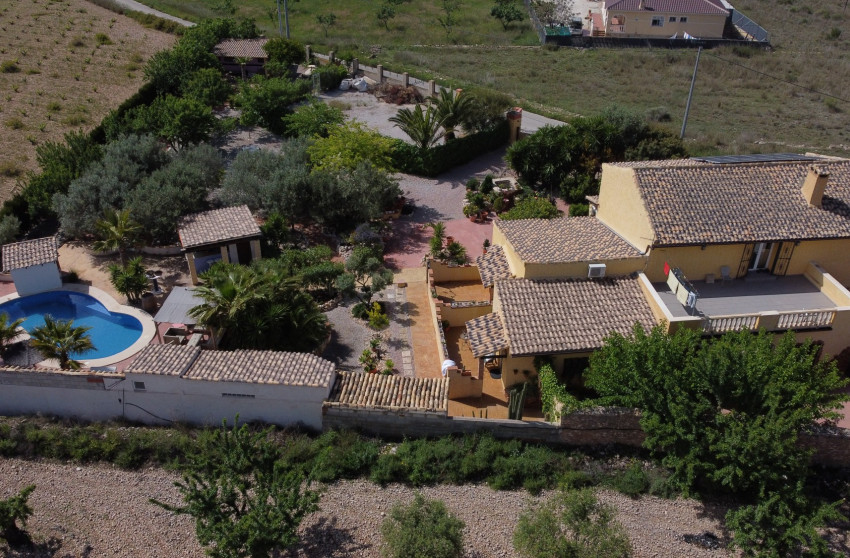 Resale - Finca / Country Property -
BARBARROJA - Barbarroja