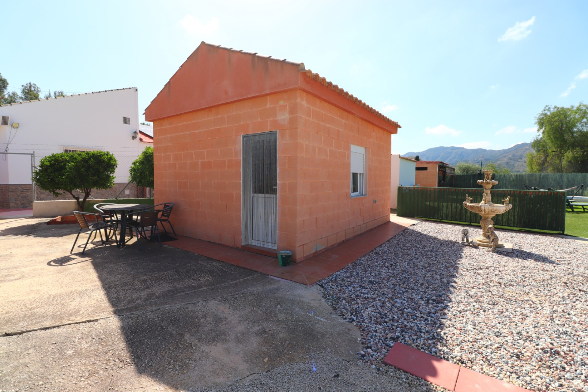 Resale - Finca - Country Property -
Benferri - Benferri - Country