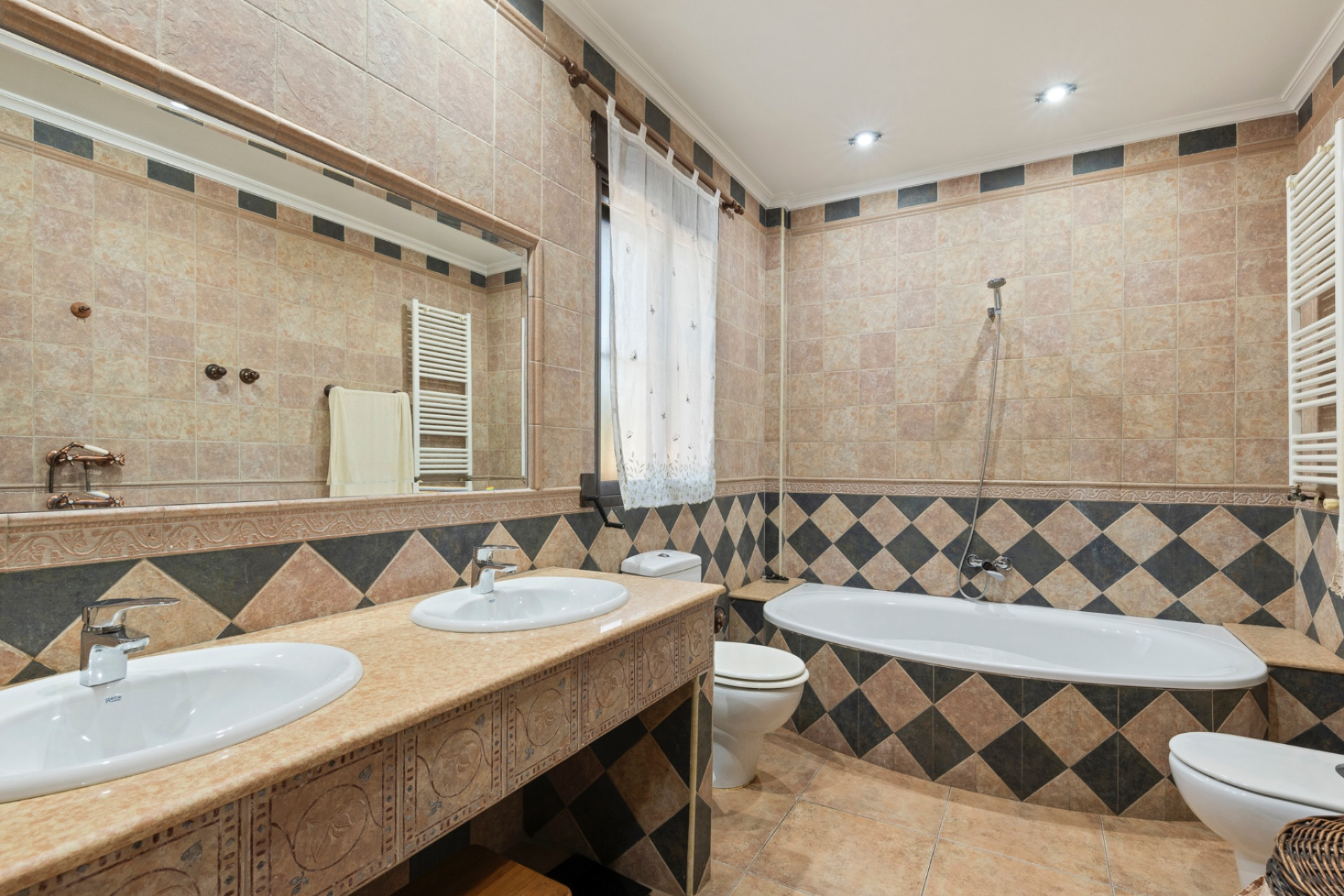 Resale - Finca - Country Property -
Beniel - Carretera de Beniel