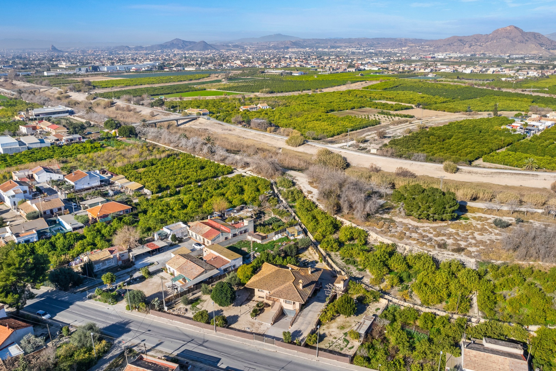 Resale - Finca - Country Property -
Beniel - Carretera de Beniel