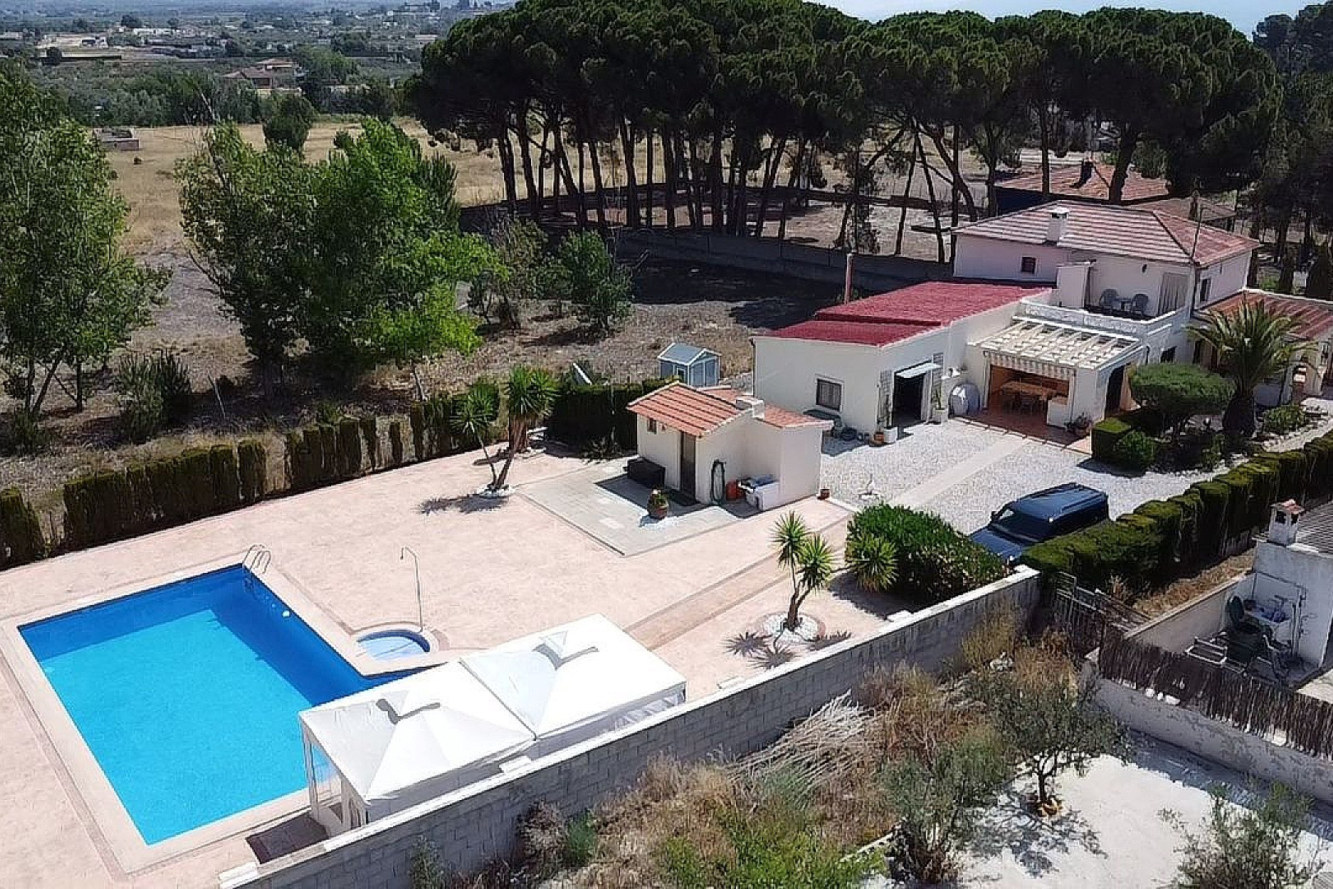 Resale - Finca / Country Property -
Castalla