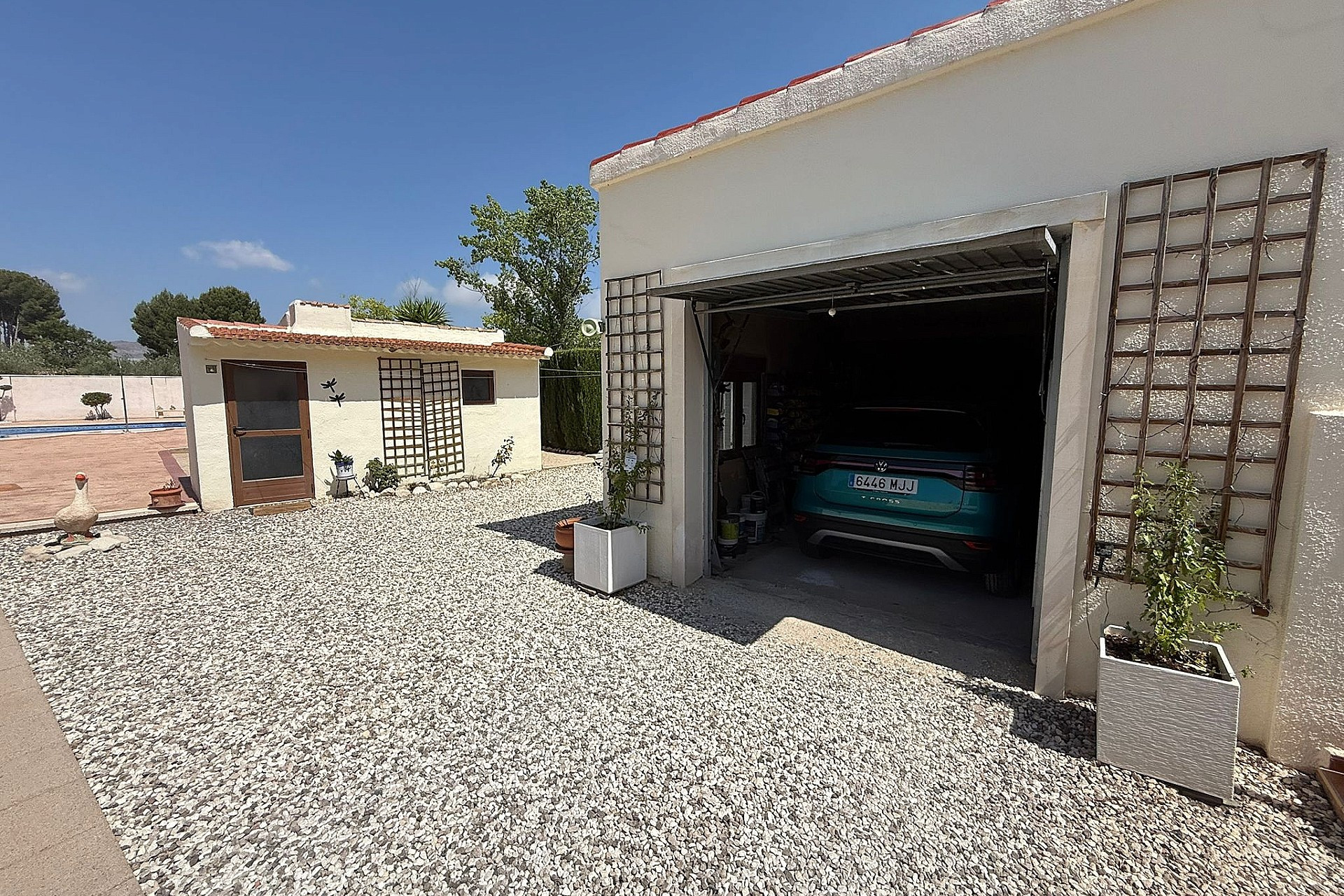 Resale - Finca / Country Property -
Castalla