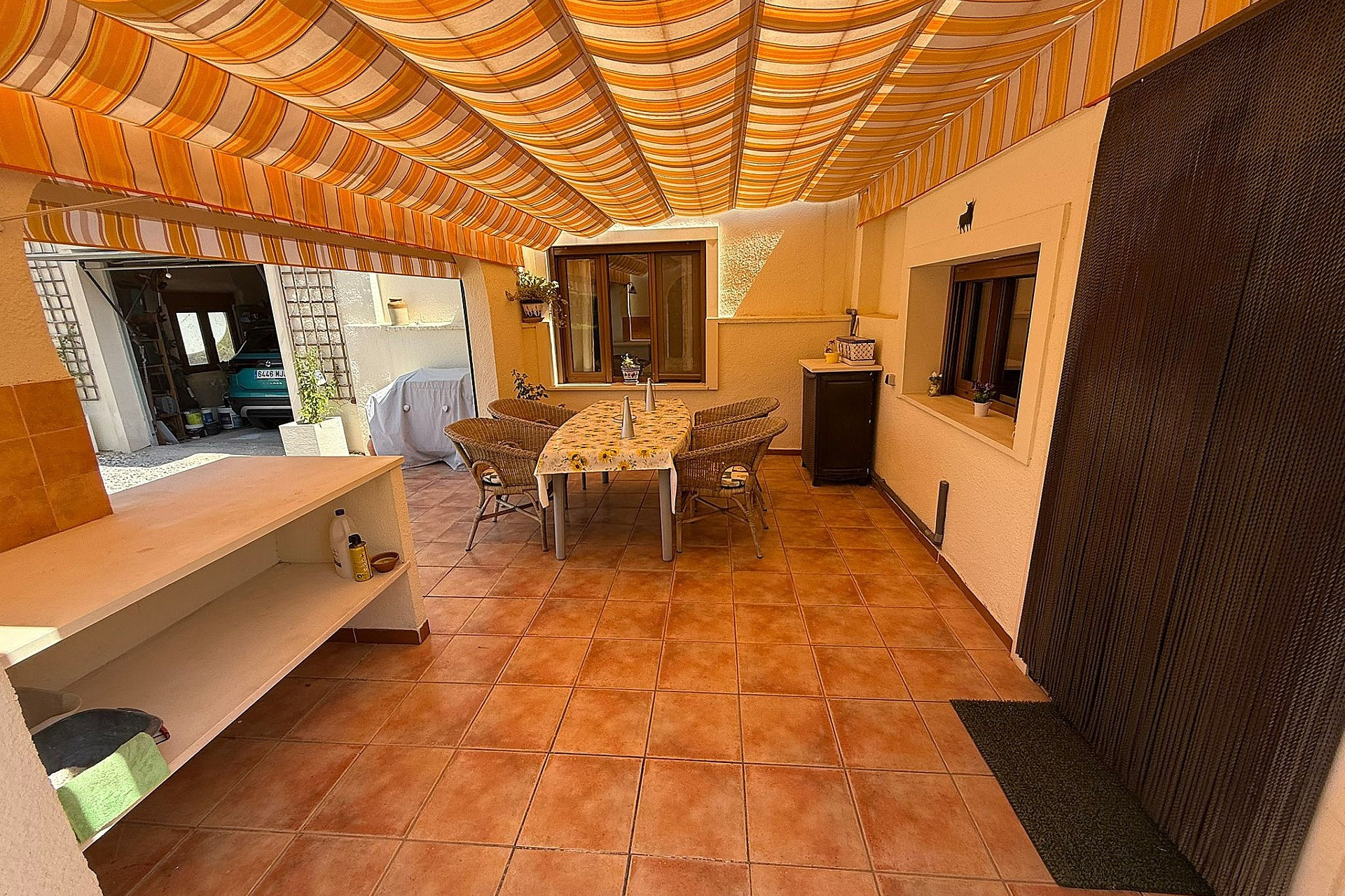 Resale - Finca / Country Property -
Castalla