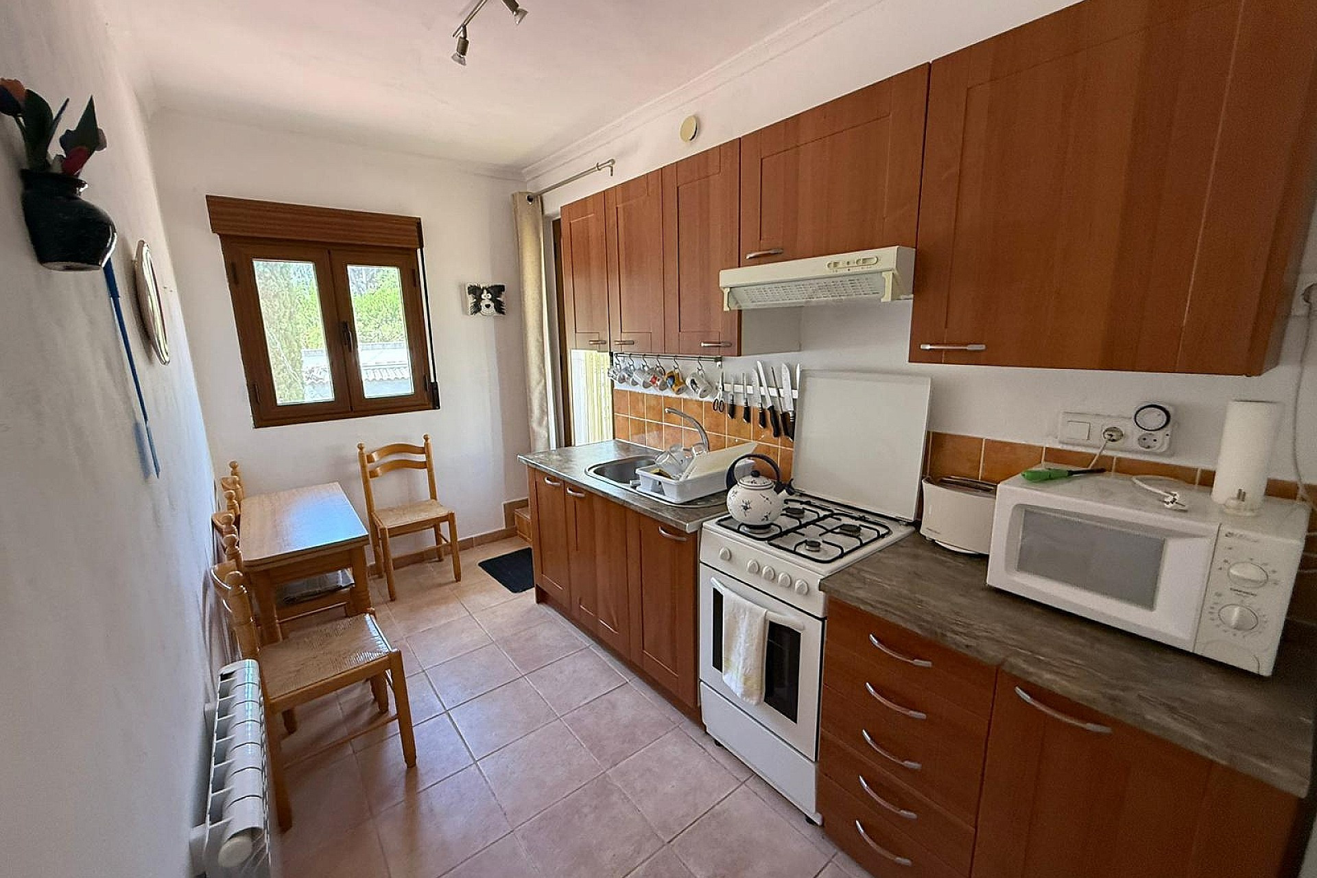 Resale - Finca / Country Property -
Castalla