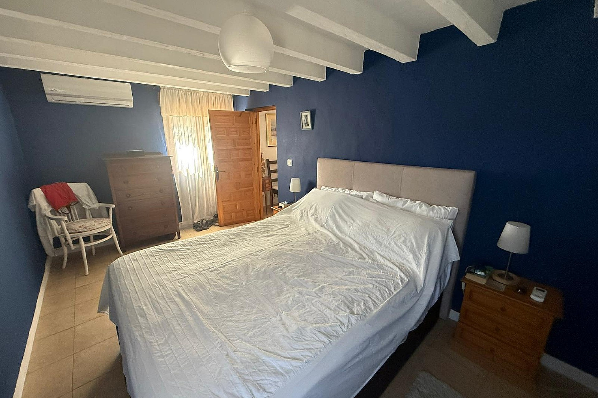 Resale - Finca / Country Property -
Castalla